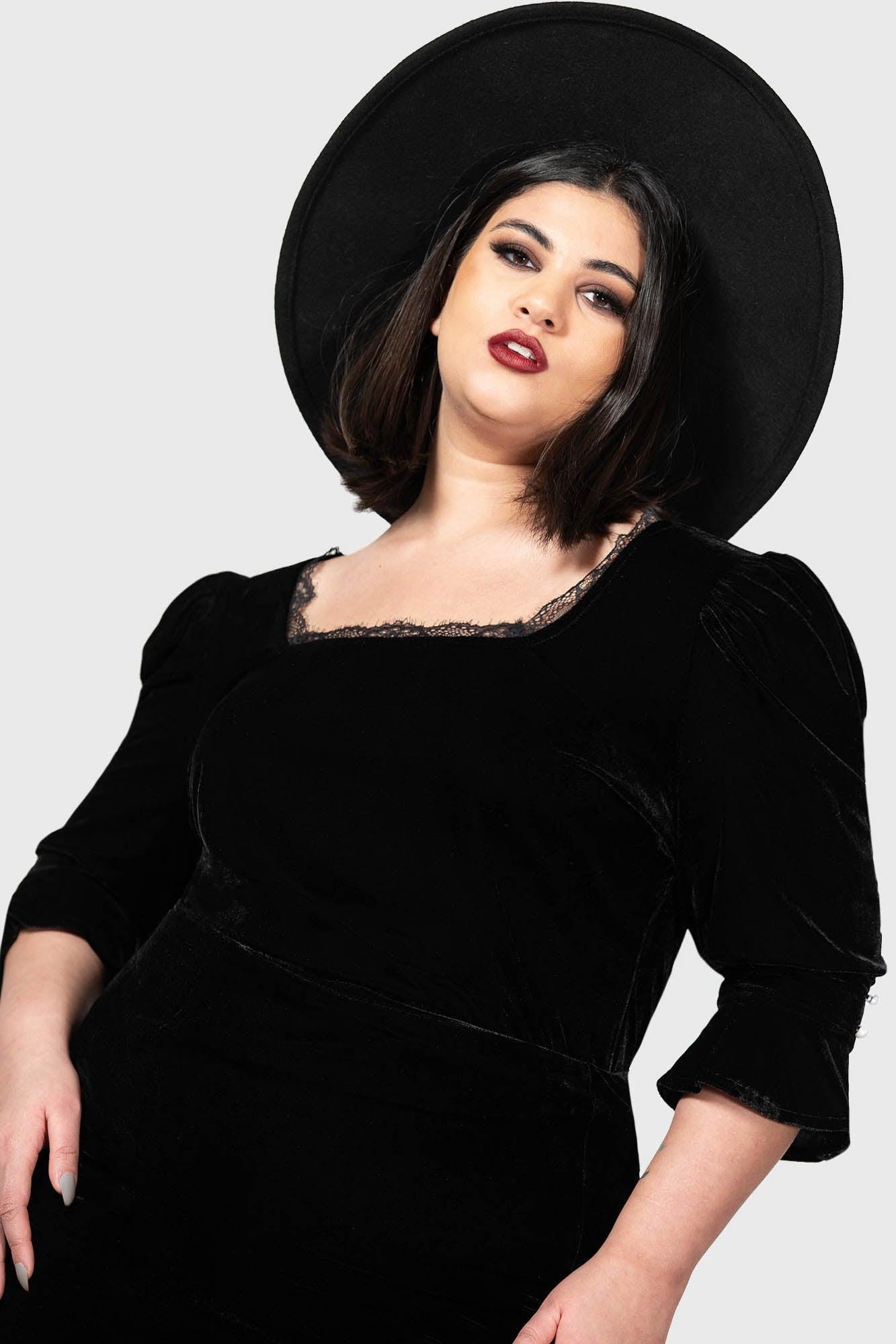 Dottie Dottie Velvet Top Female Product Image