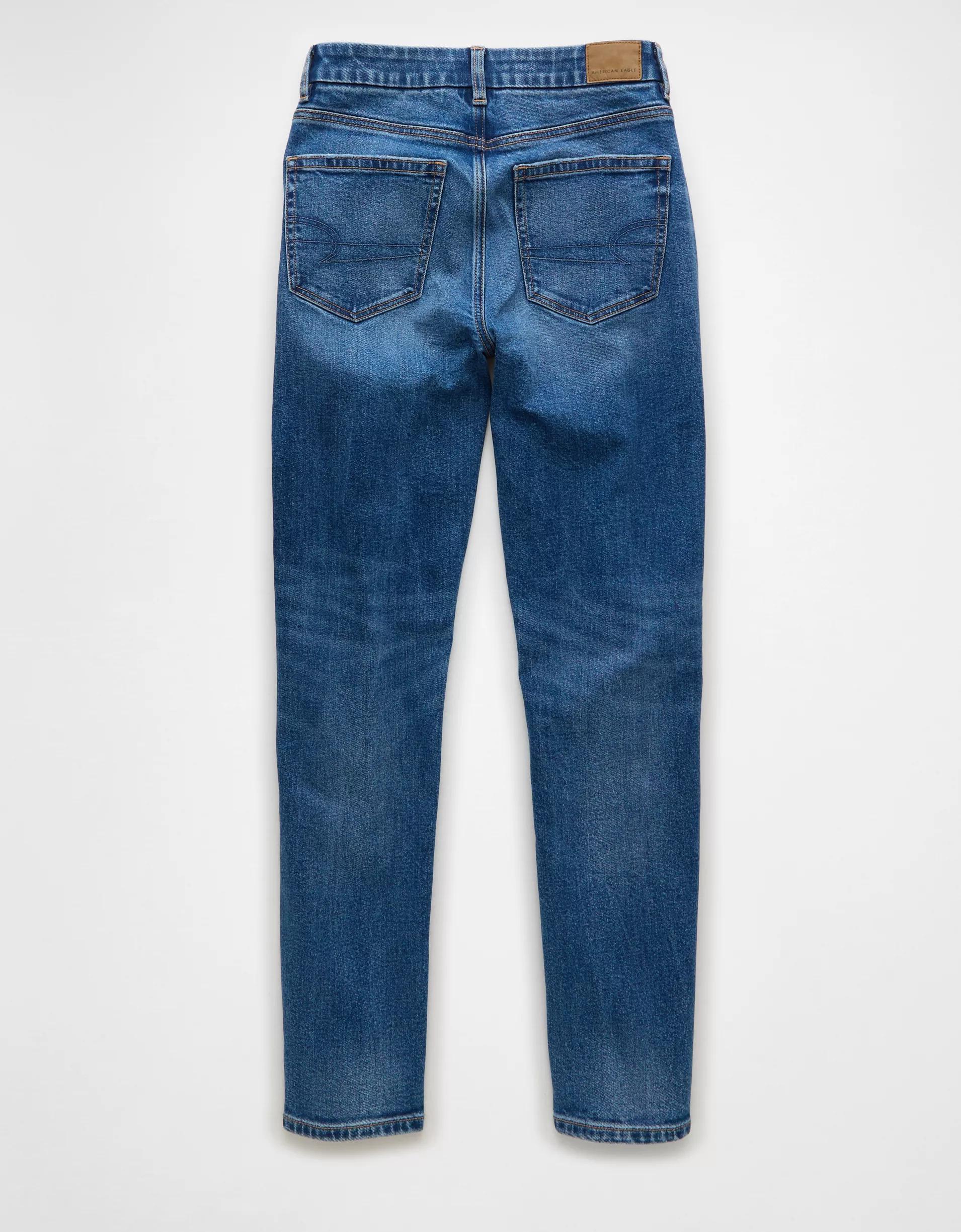 AE Strigid Curvy Mom Jean Product Image