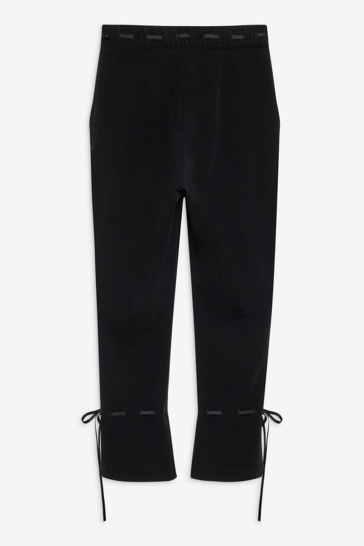 Cindy Capri Pant — Black Product Image