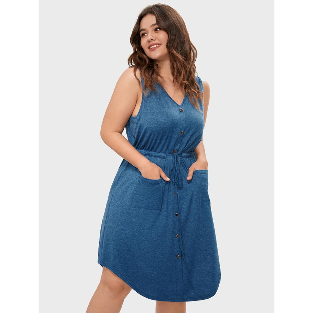 Plus Size Solid Fake Buttons Drawstring Waist Patched Pocket Knee Dress DarkBlue Women Casual Drawstring V-neck Short sleeve Curvy Knee Dress BloomChic 14-16/1X Product Image