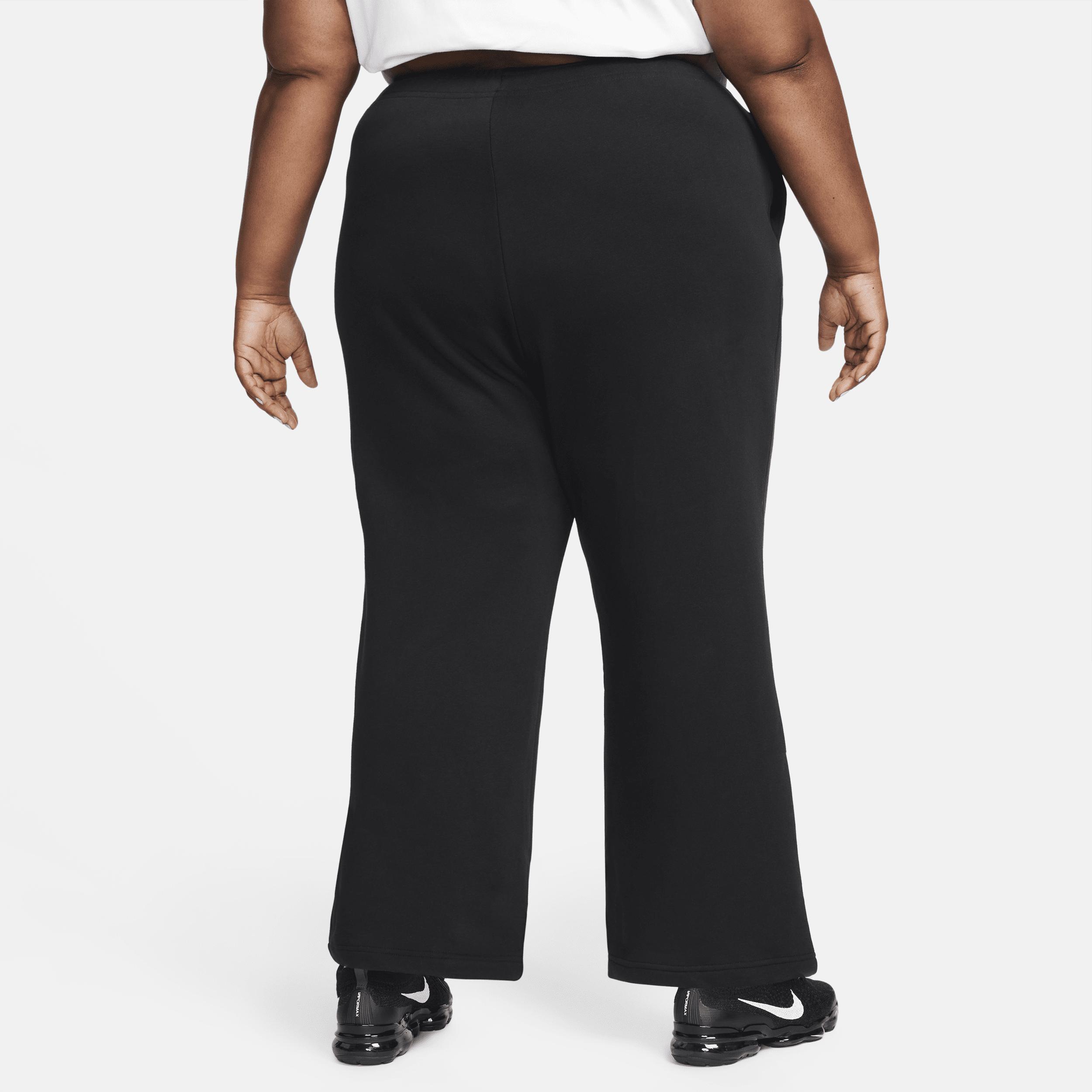 Women's Nike Sportswear Club Fleece Mid-Rise Wide-Leg Sweatpants (Plus Size) Product Image