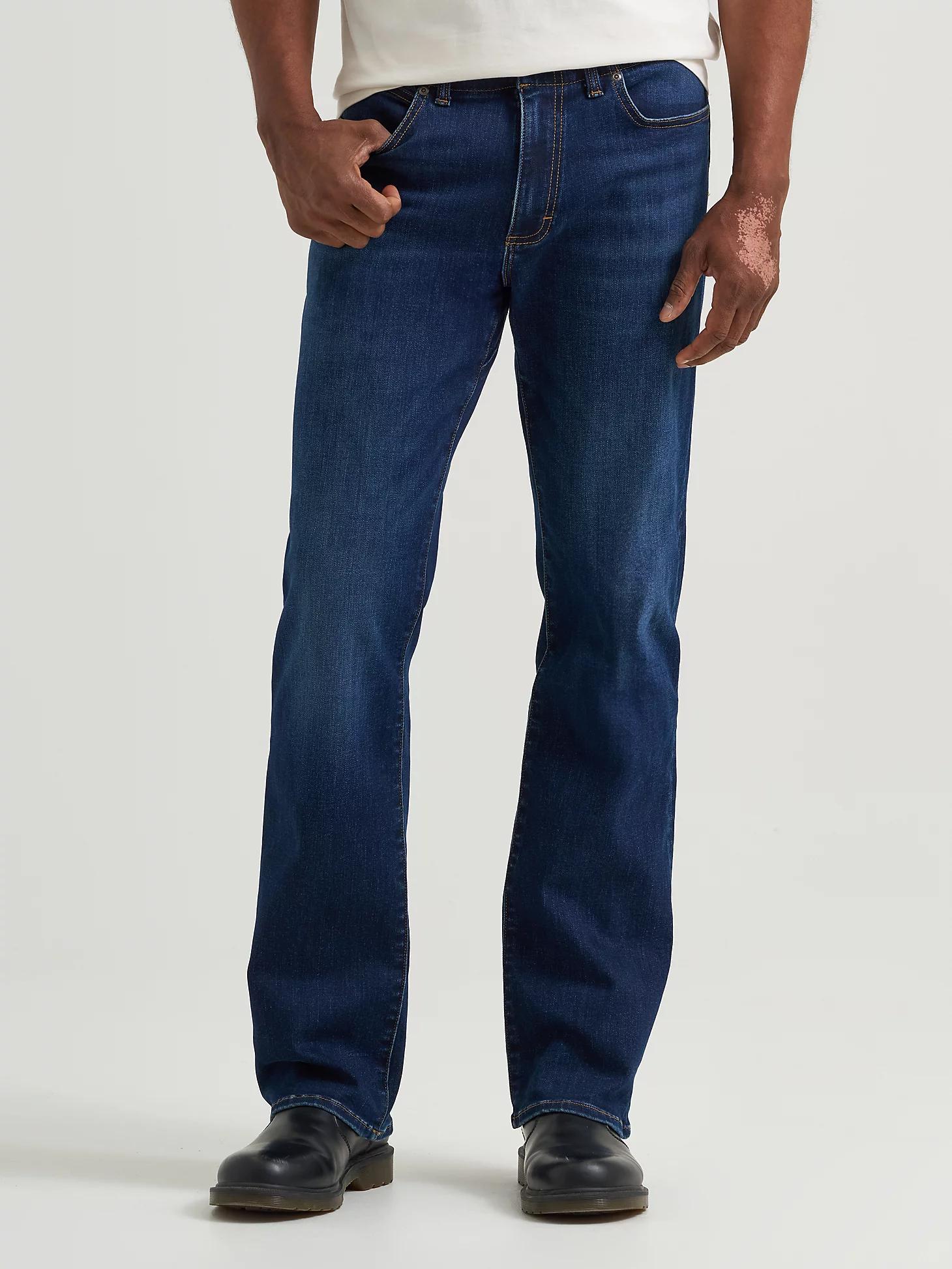 Men's Extreme Motion Bootcut Jean | Men's MEN | Lee® Product Image