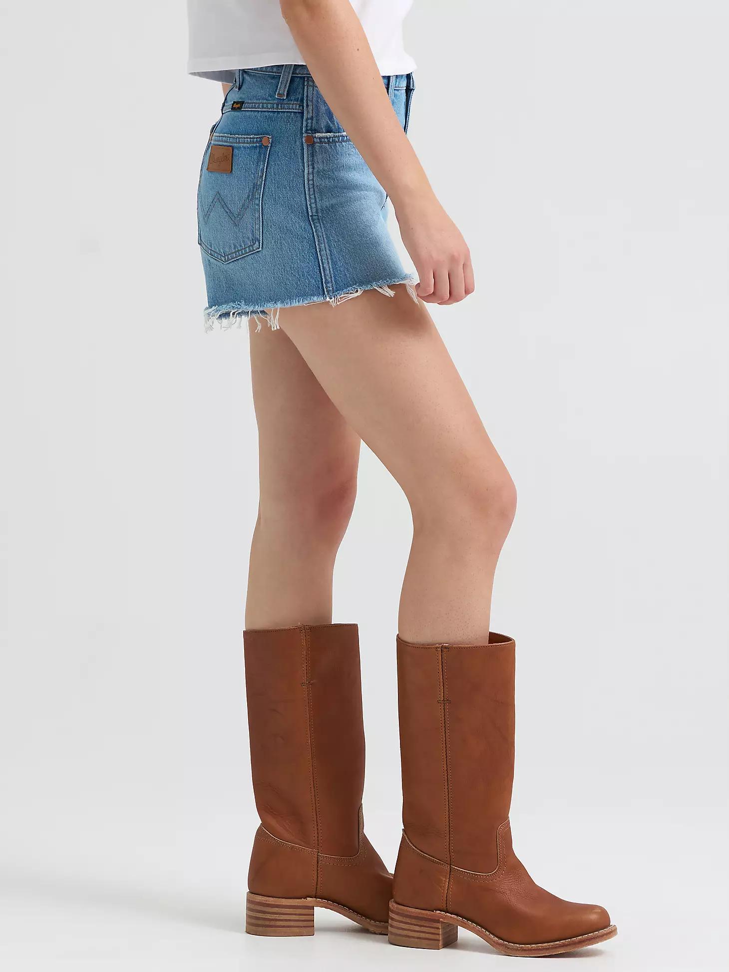 Women's Wrangler® Cowboy Short in Riyah Product Image