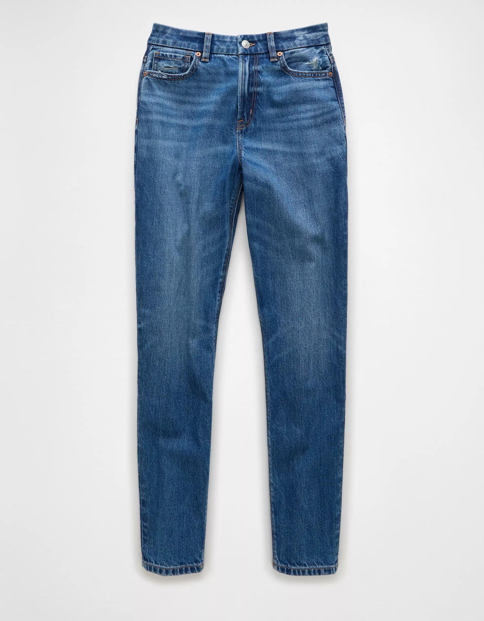 AE Strigid Curvy Mom Jean Product Image