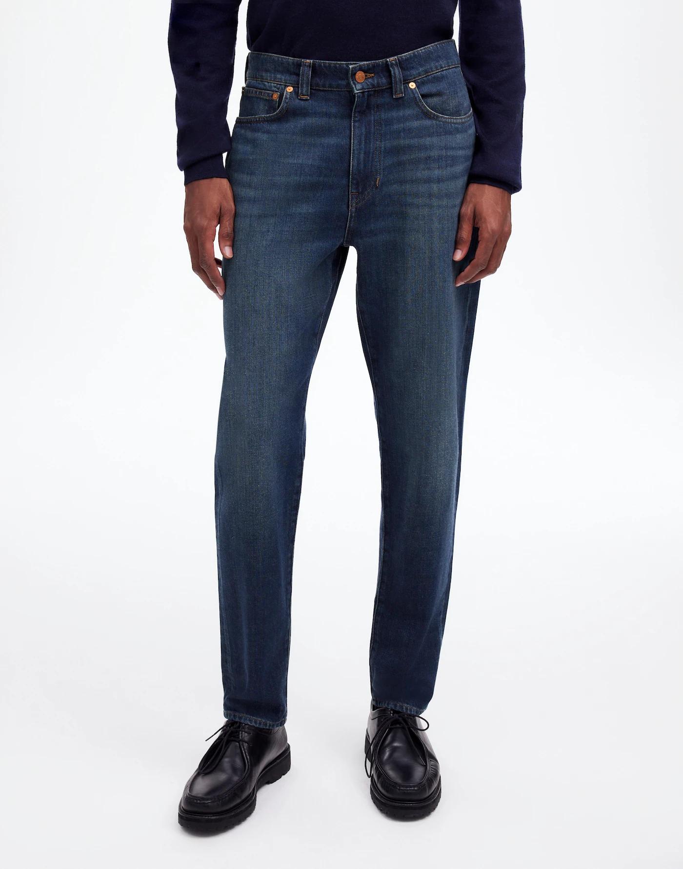 Relaxed Taper Jeans Product Image