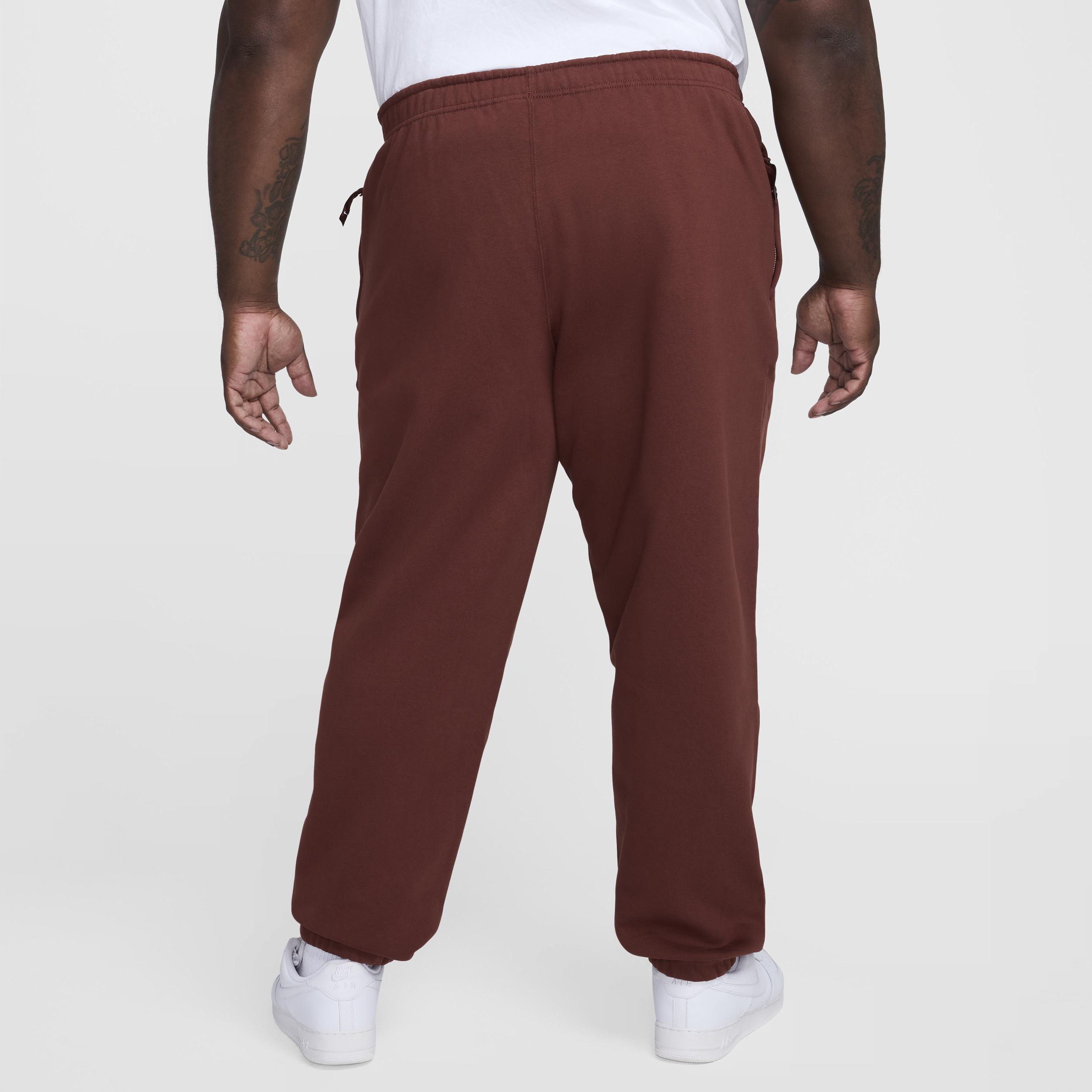 Nike Men's Solo Swoosh Fleece Pants Product Image