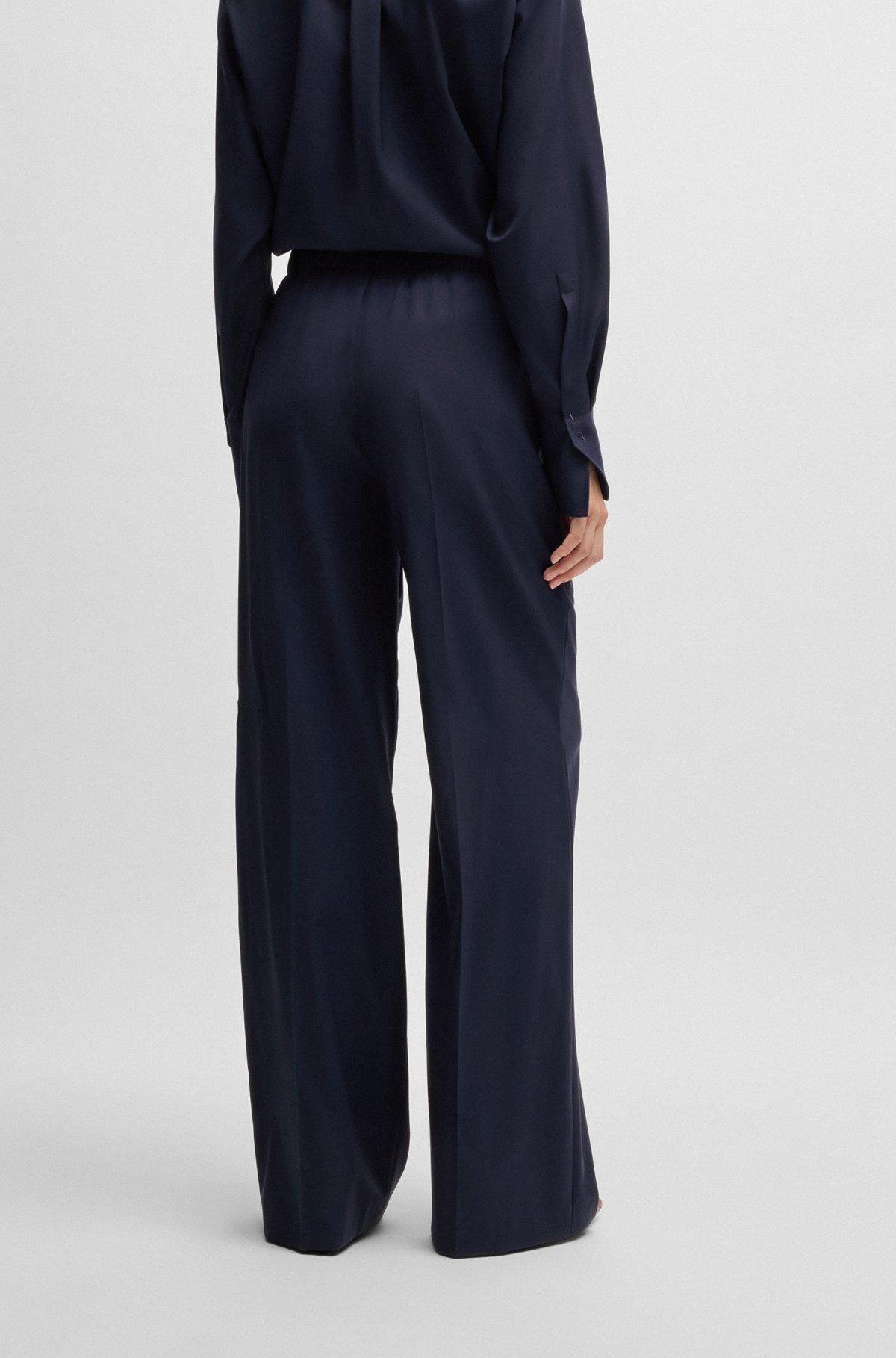 Relaxed-fit trousers in wool Product Image