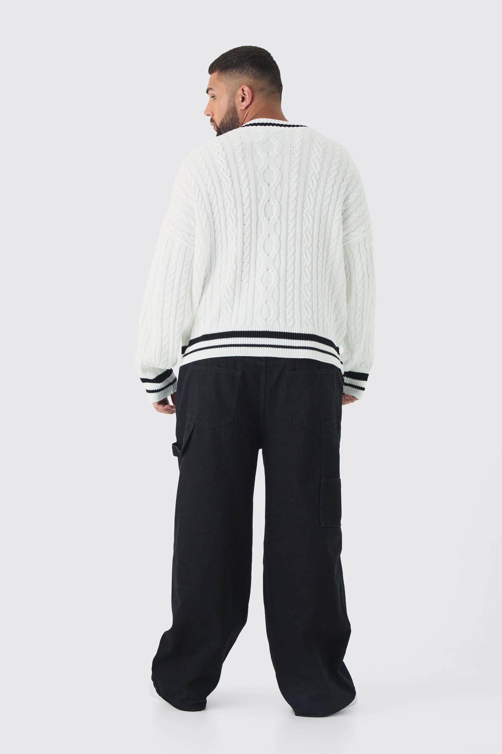 Plus Relaxed Fit Carpenter Jeans | boohooMAN USA Product Image