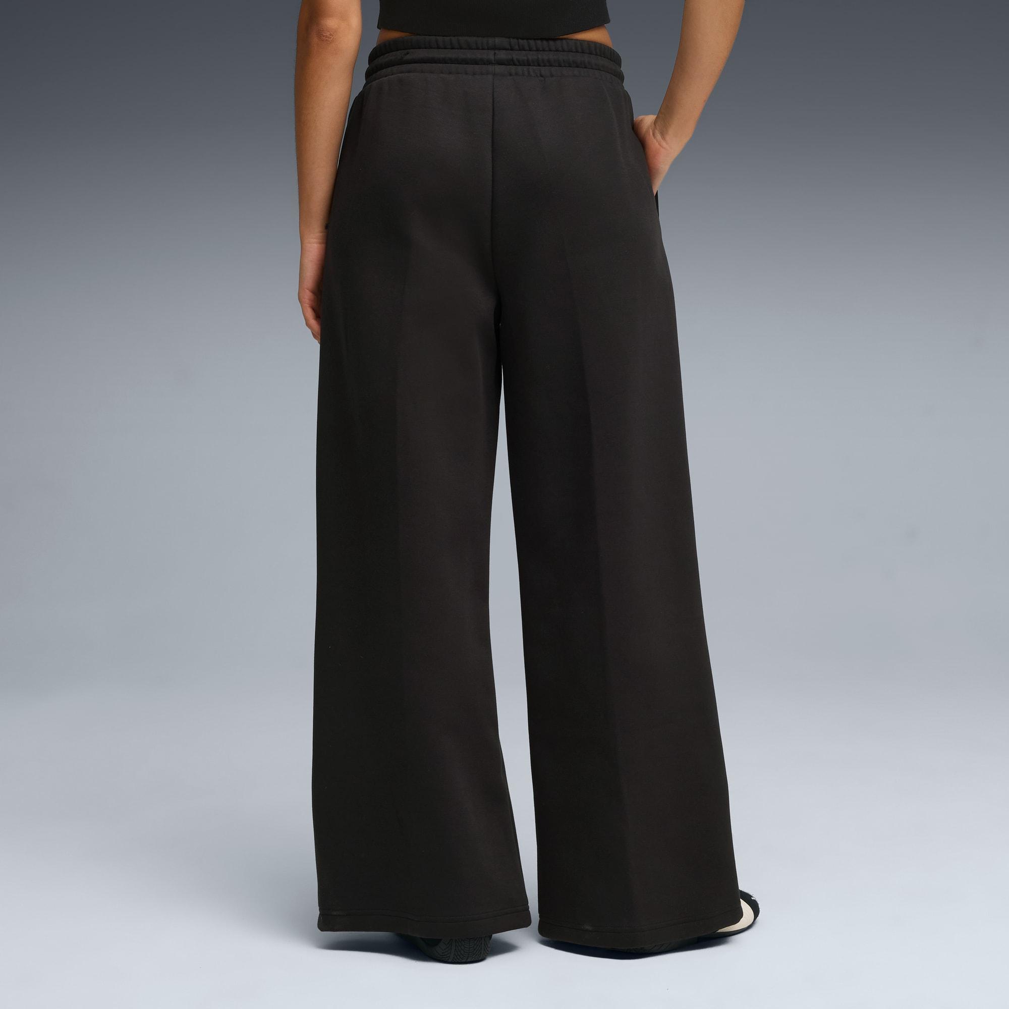 Wardrobe ESS Relaxed Pants Women Product Image