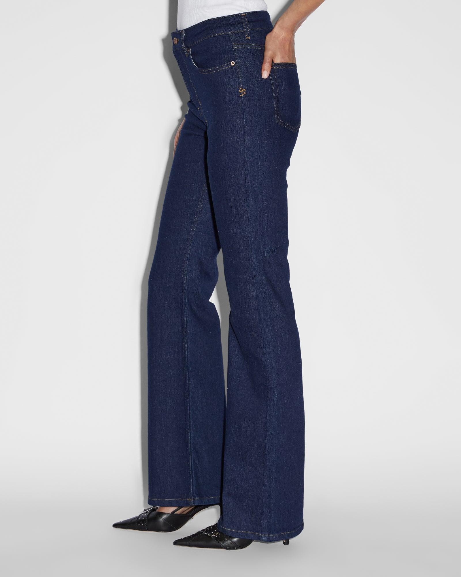 SOHO LEGACY Female Product Image