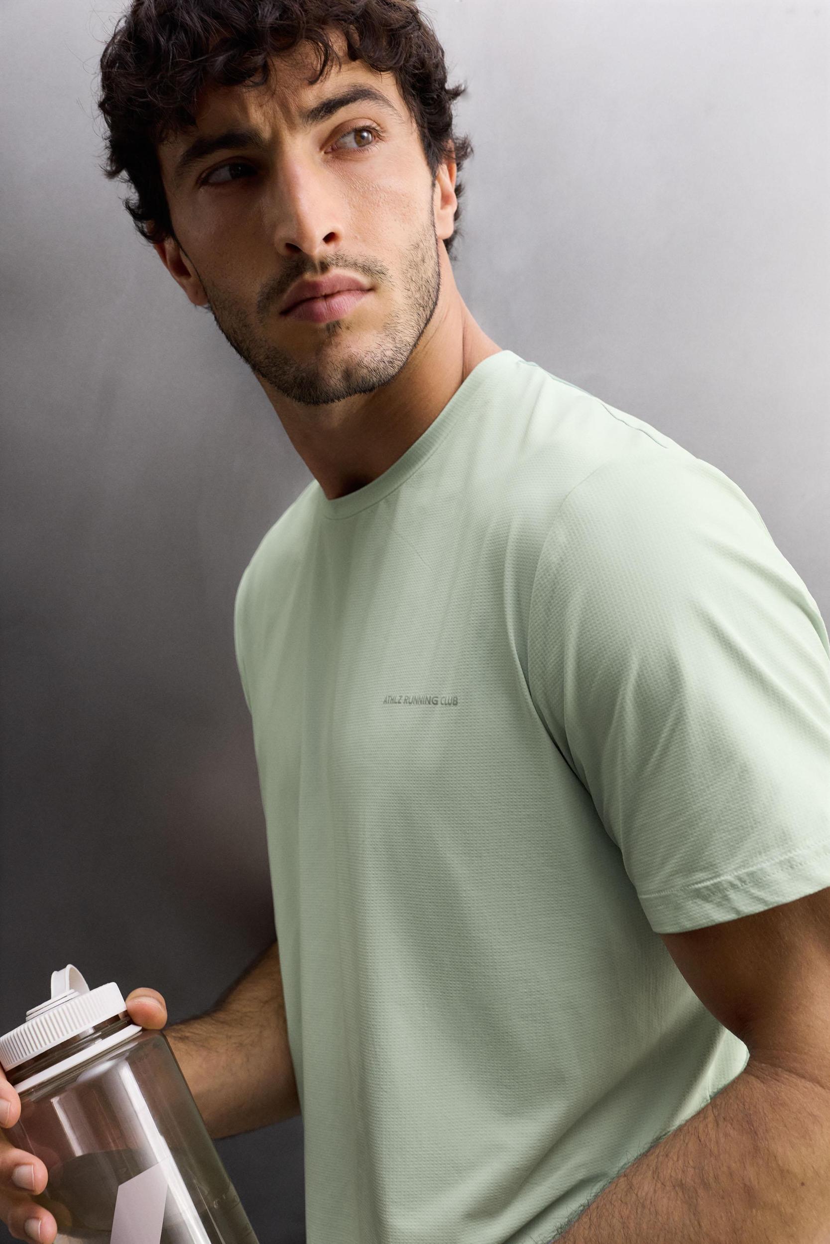 COLOR BLOCK TECHNICAL T-SHIRT Product Image