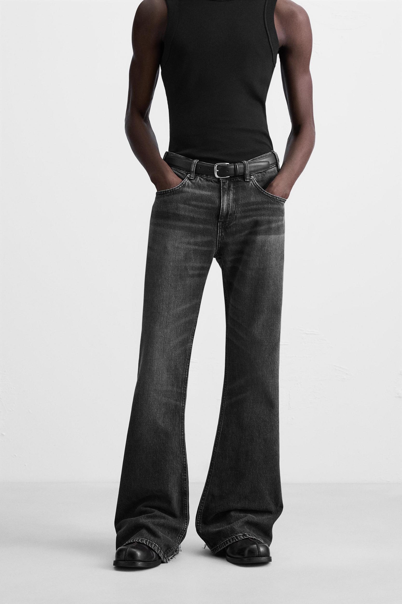 FLARE FIT JEANS Product Image