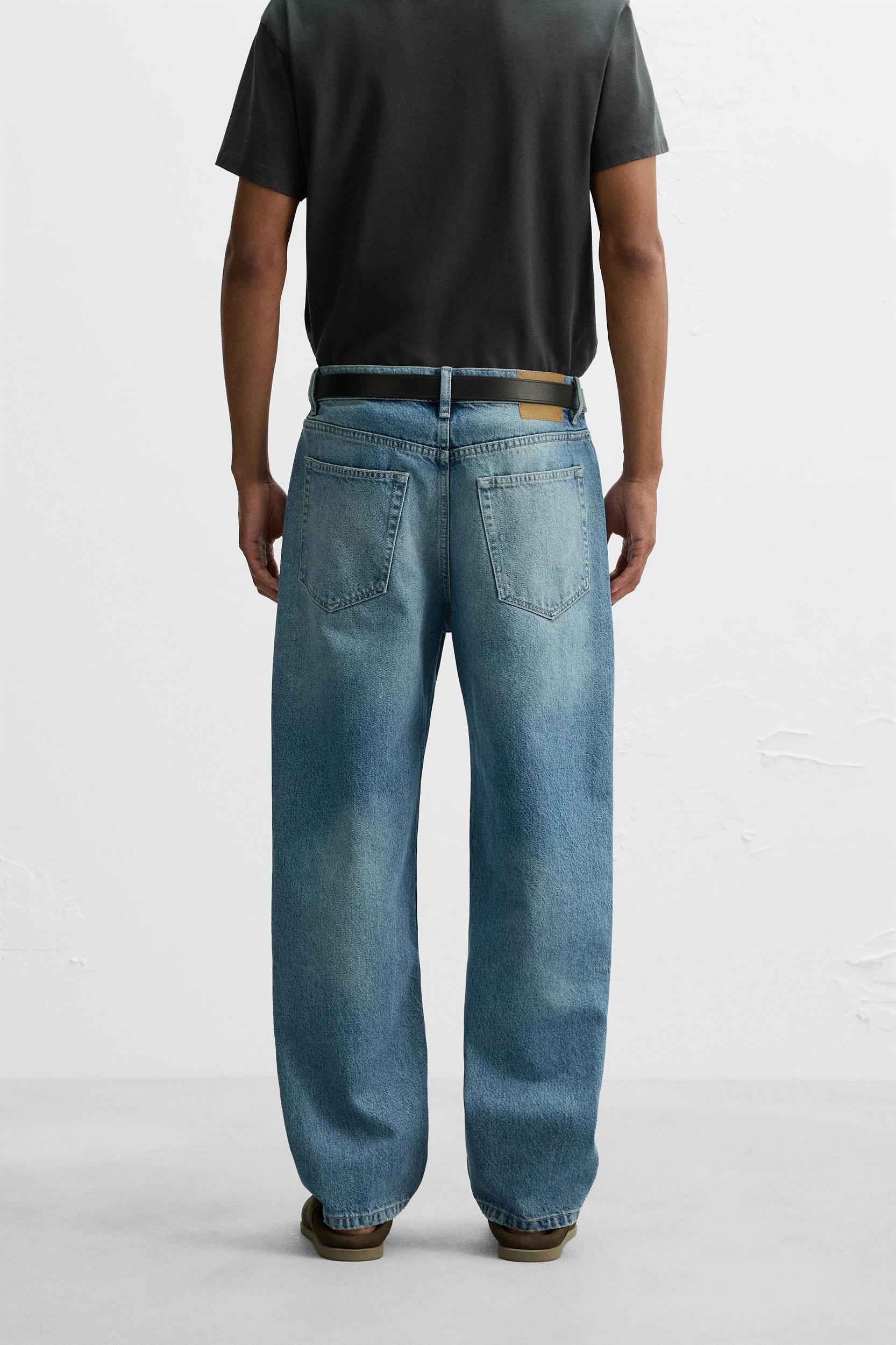 STRAIGHT ANKLE FIT JEANS Product Image