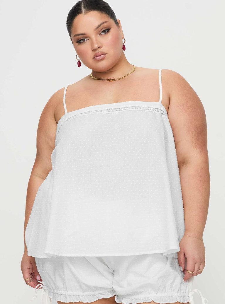 Invisible String Sleep Top White Curve Product Image