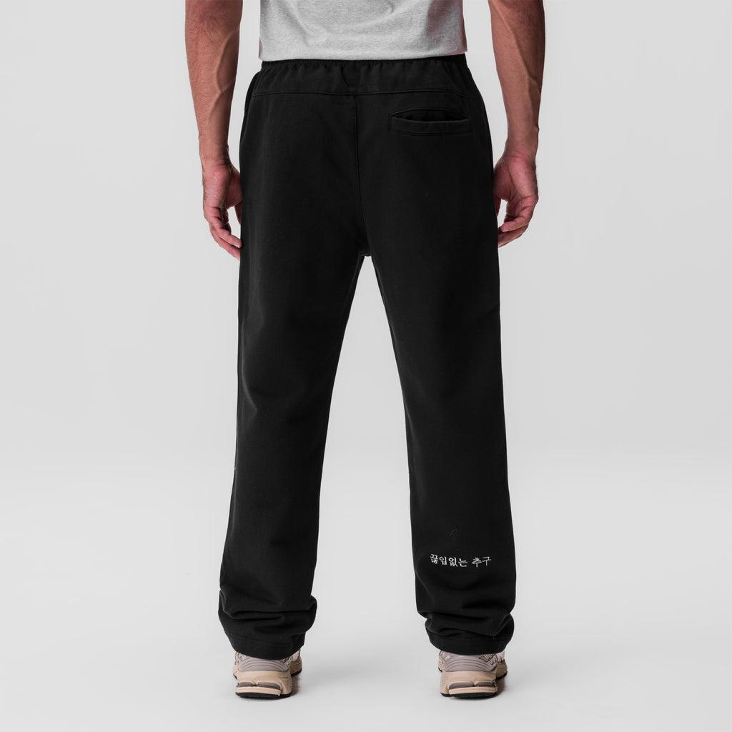 0840. Tech Essential™ Straight Leg Sweats - Black Product Image