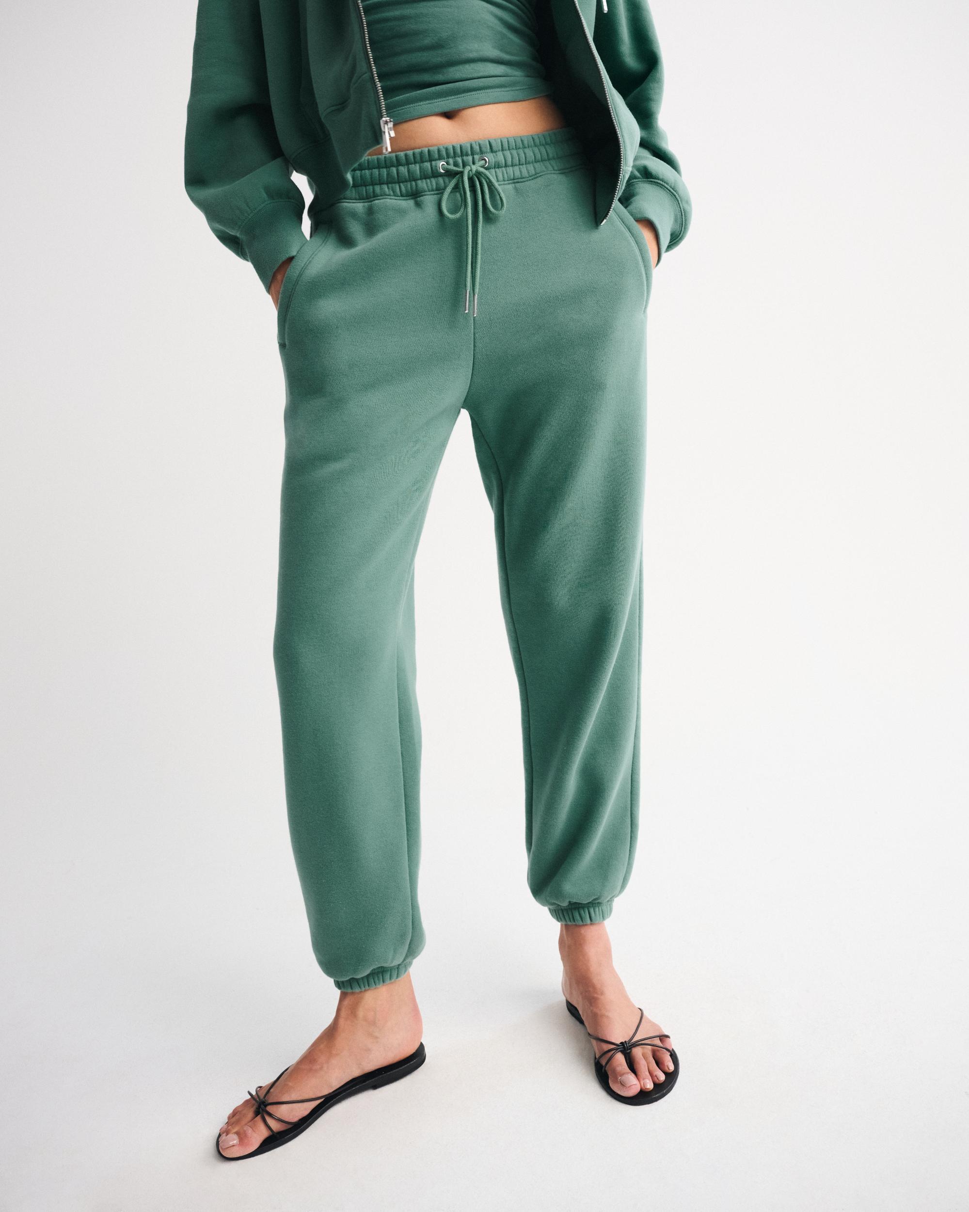 Essential Sunday Sweatpant Product Image