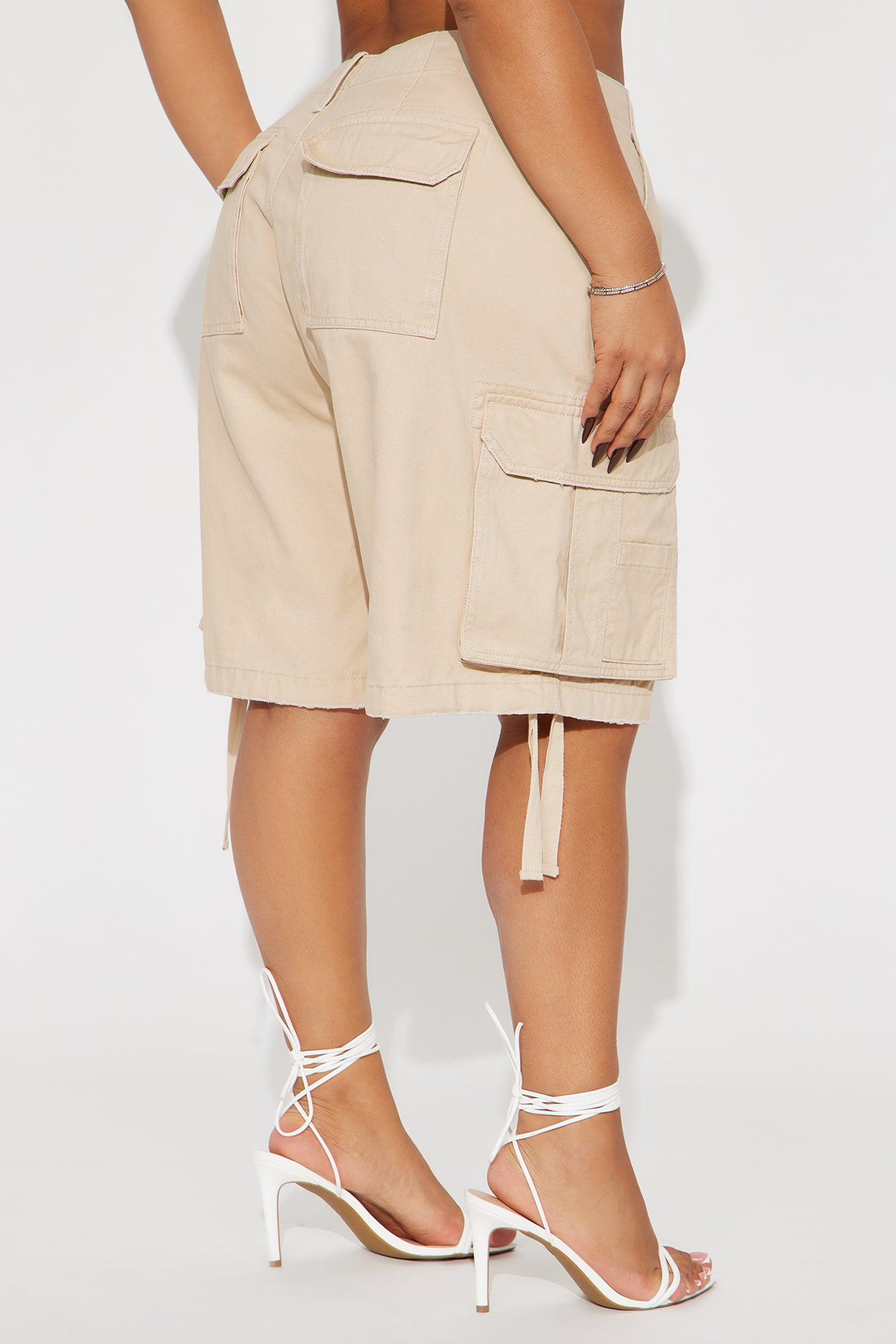 Onto Something Bermuda Short - Khaki Product Image