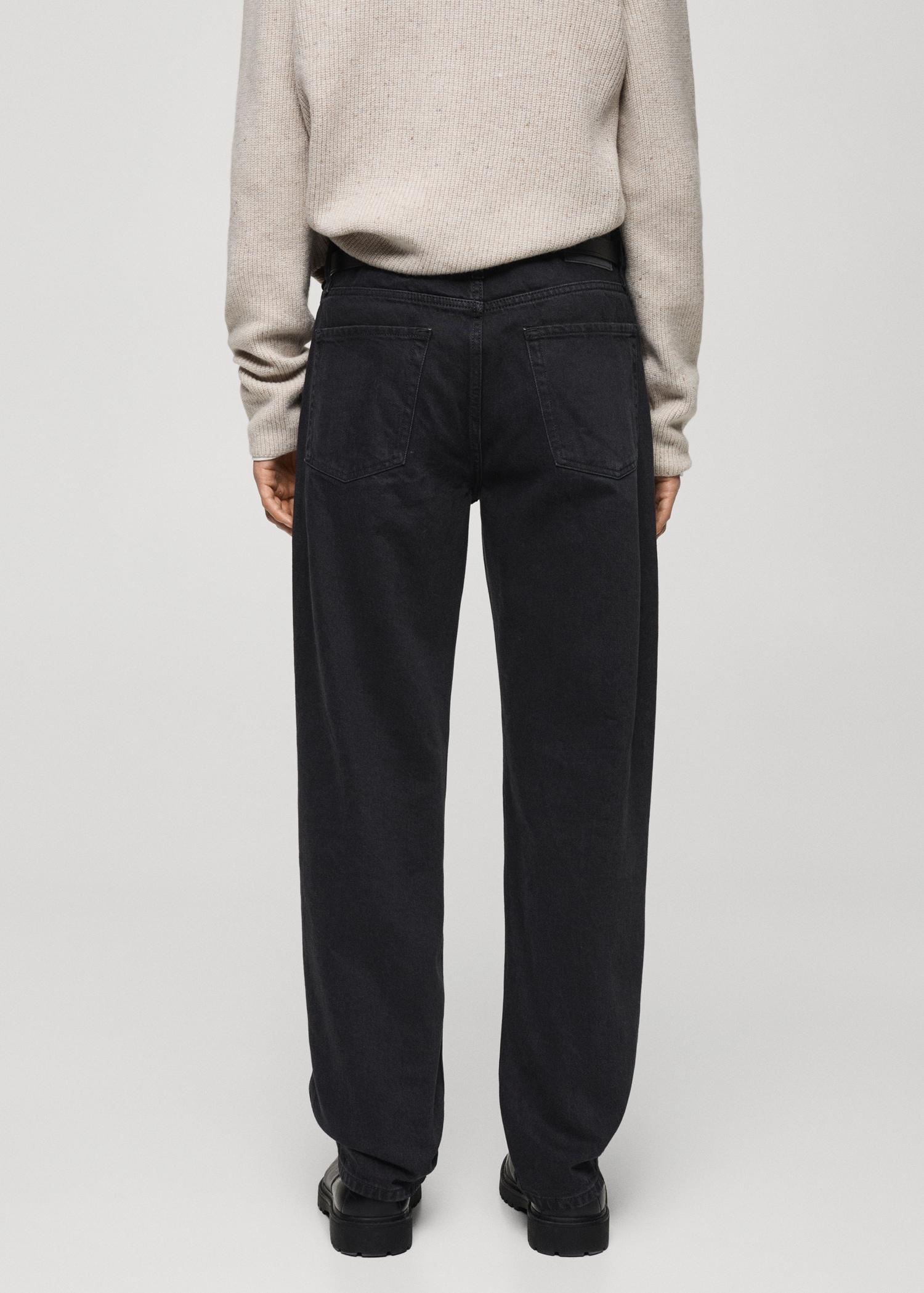 Moby straight-fit black jeans - Men | MANGO USA Product Image