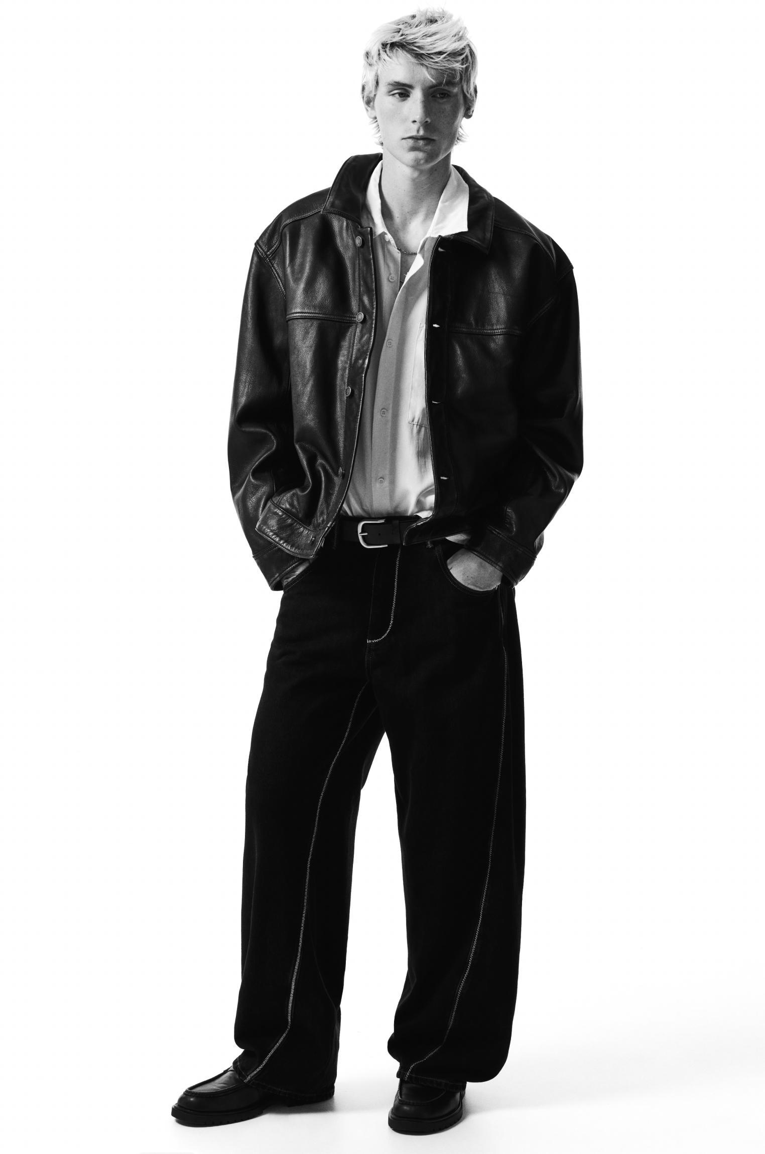 Black wide leg jeans with seams Product Image