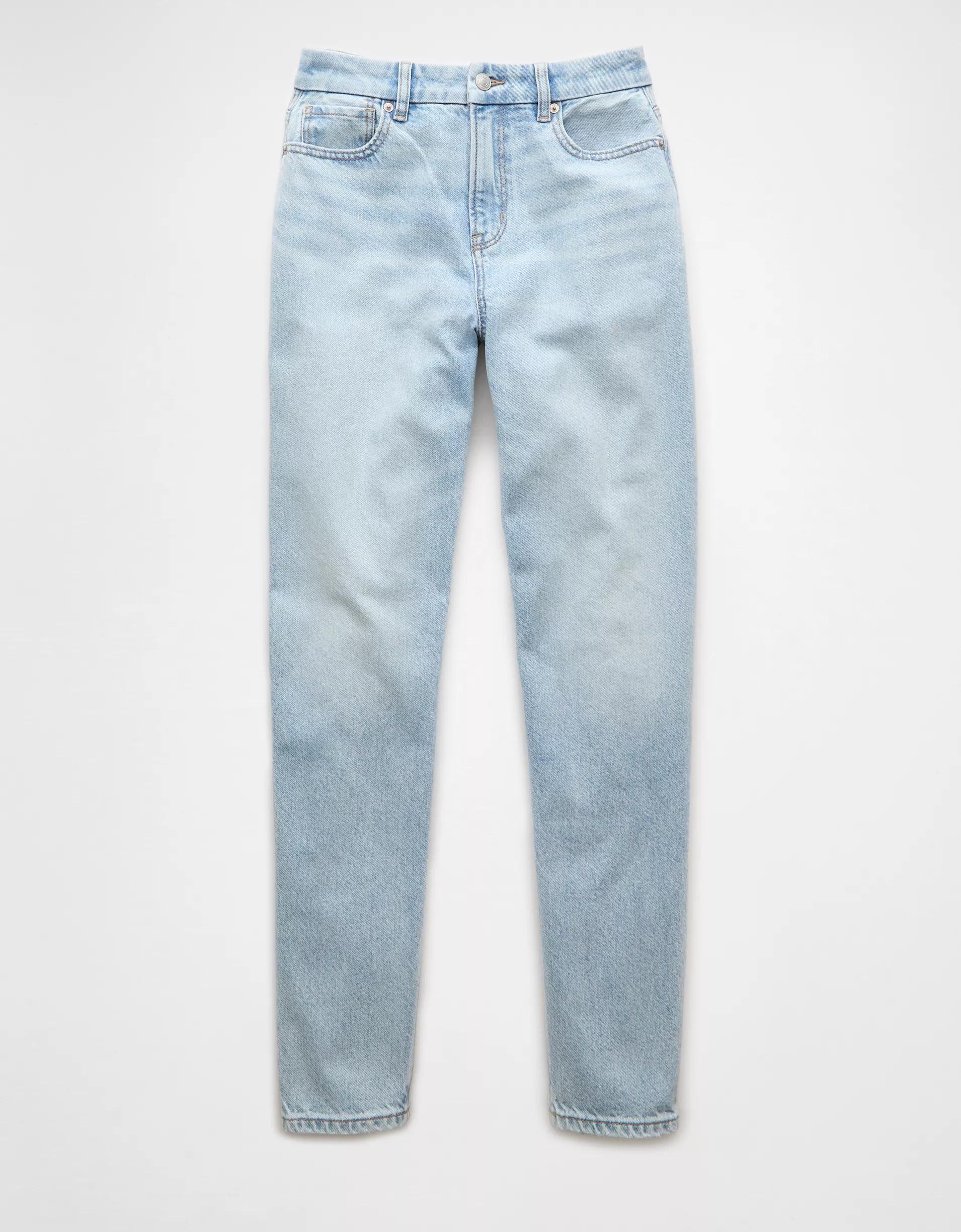 AE Strigid Curvy Mom Jean Product Image