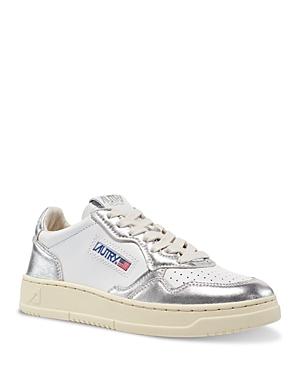 Autry Womens Medalist Low Top Sneakers Product Image