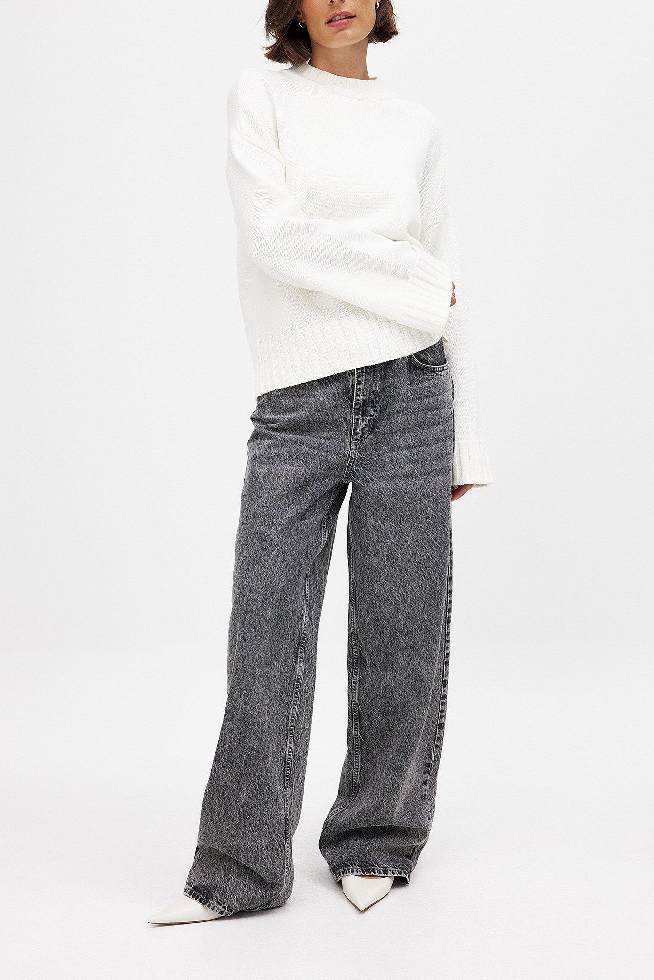 Low Waist Wide Leg Jeans Product Image