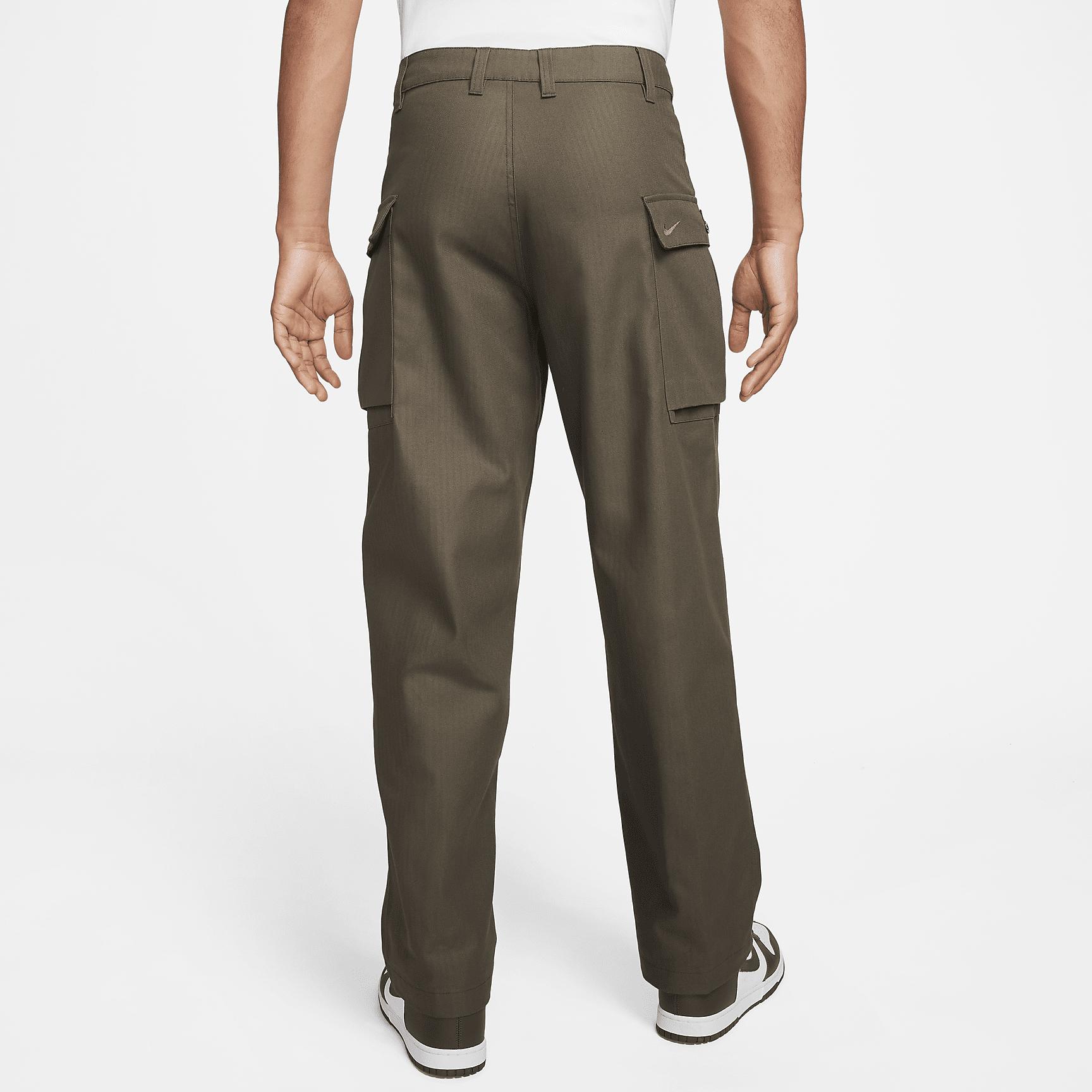 Nike Life Men's Cargo Pants Product Image
