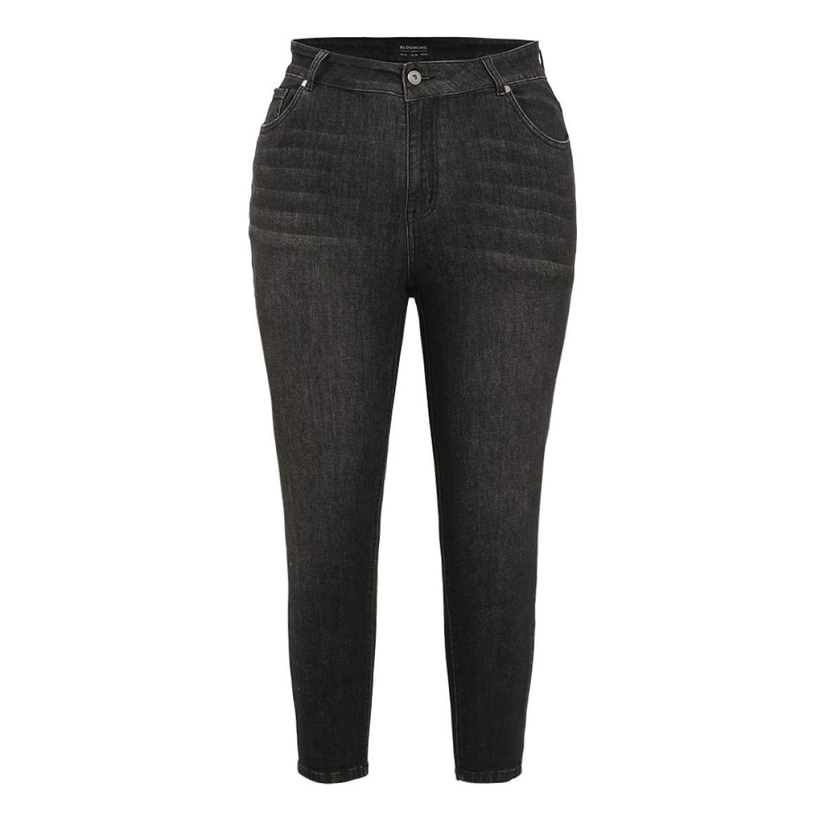 Plus Size Very Stretchy High Rise Black Wash Vintage Jeans Women Black Casual Plain High stretch Pocket Jeans BloomChic 24/3X Product Image