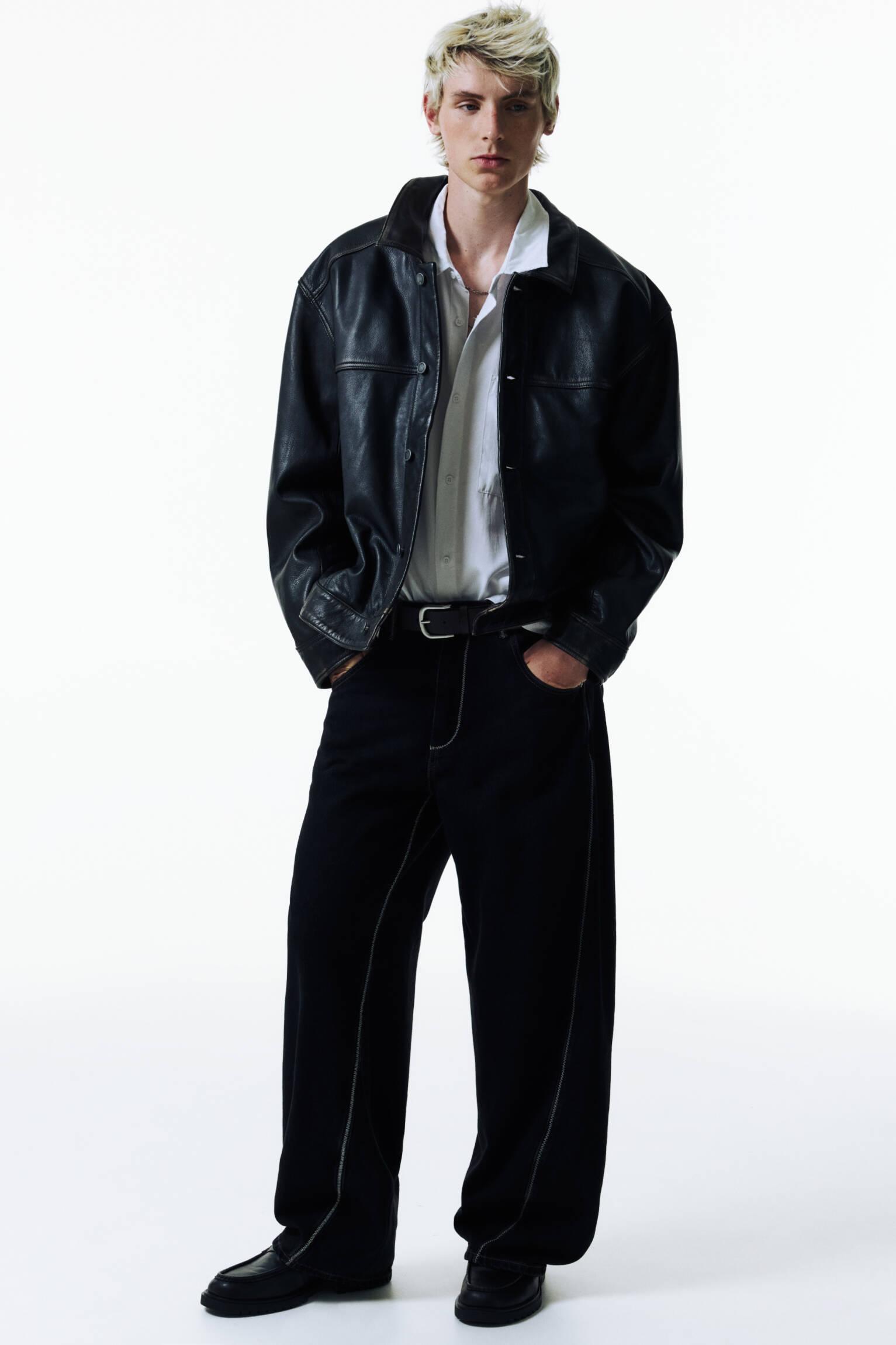 Black wide leg jeans with seams Product Image