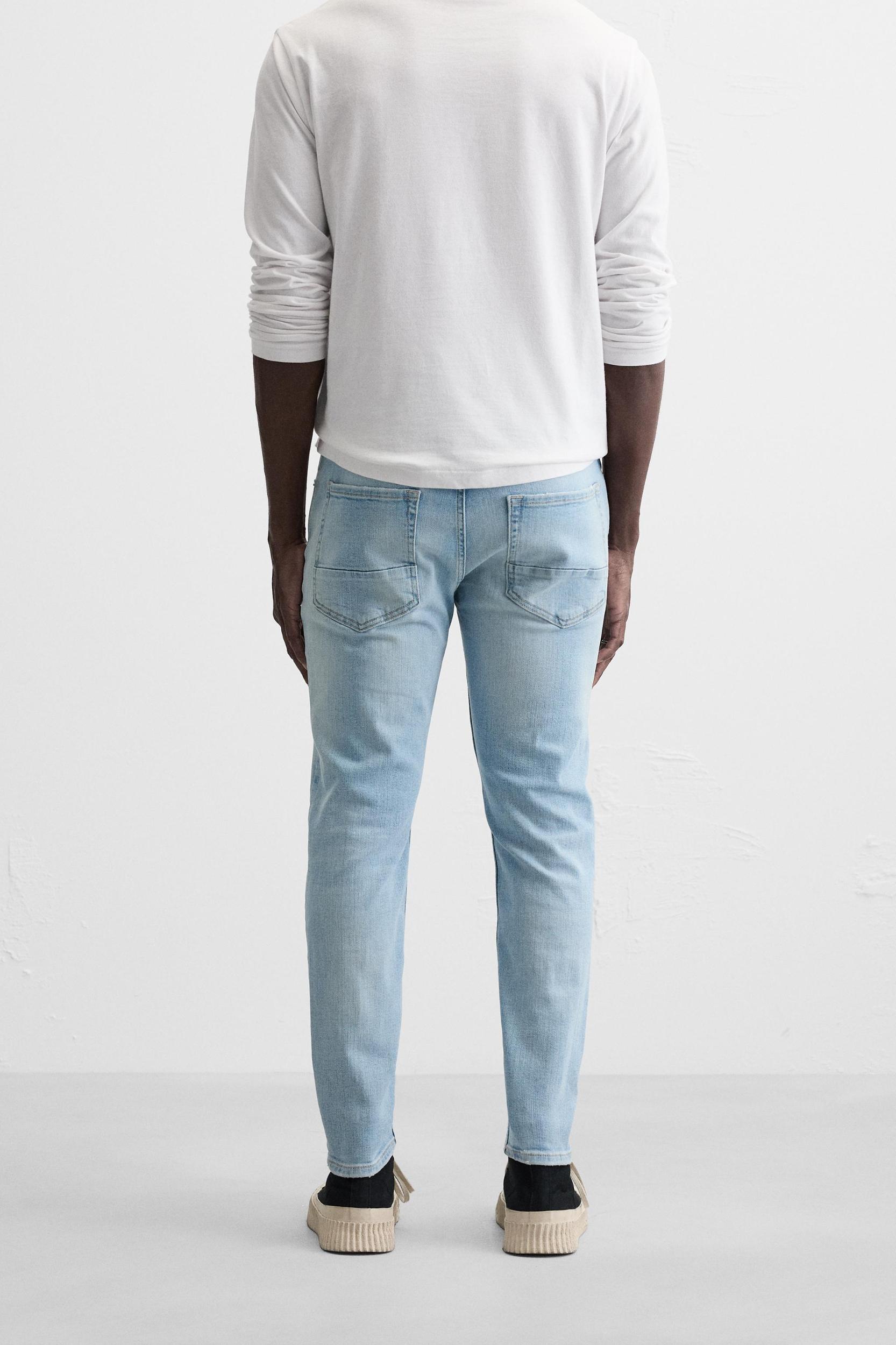 SKINNY FIT CROPPED JEANS Product Image