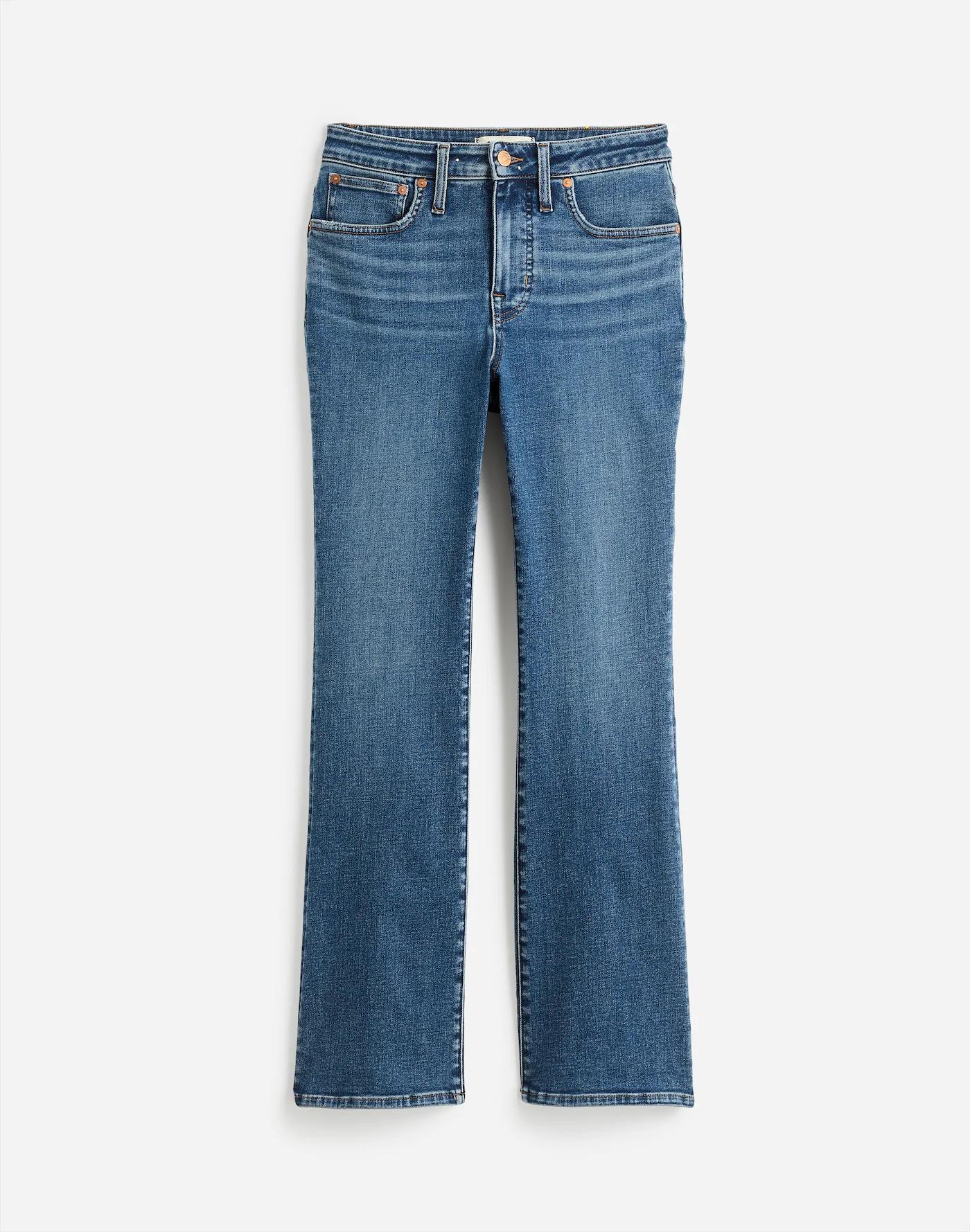 Tall Curvy Kick Out Crop Jeans in Lenoir Wash Product Image