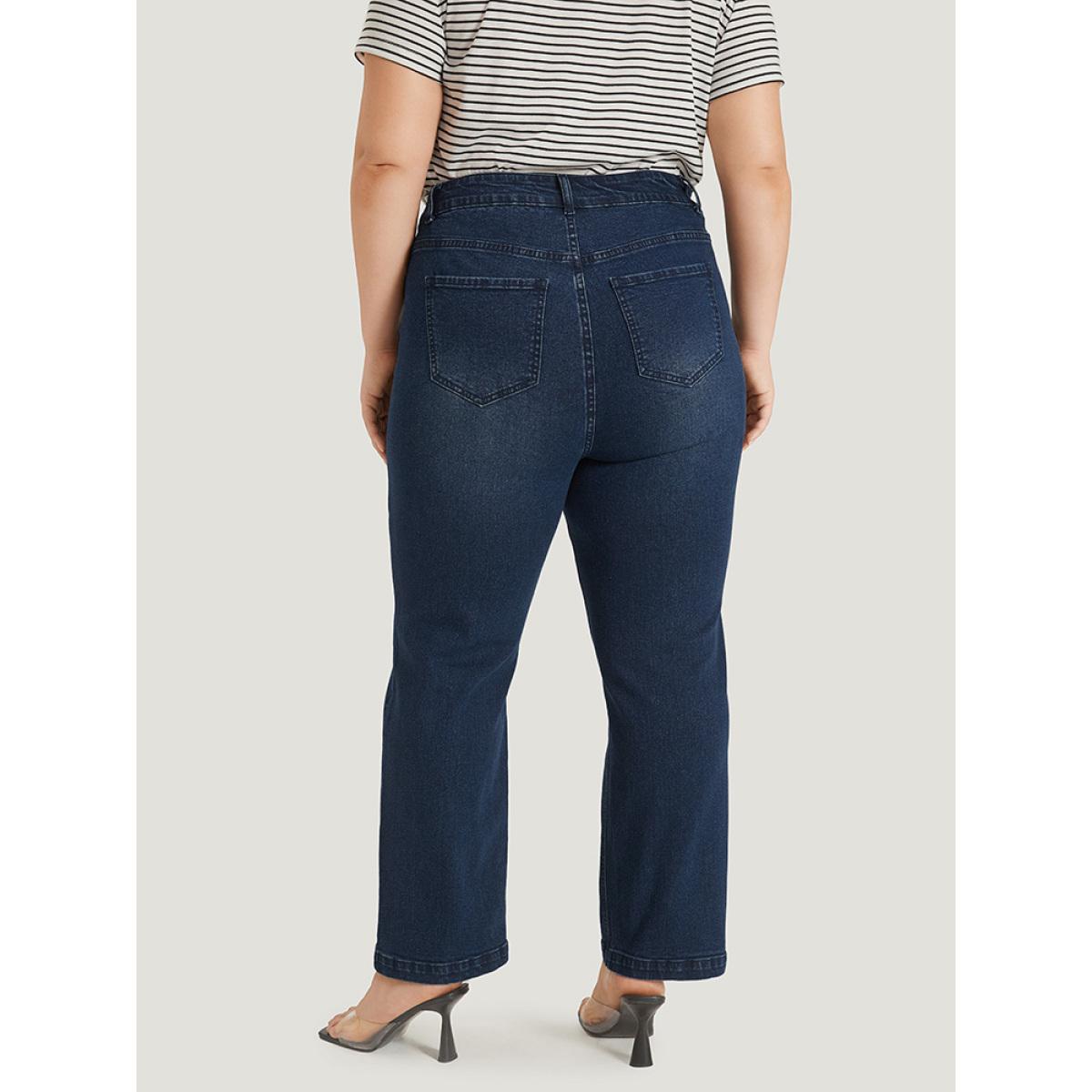 Plus Size Plain Button Detail High Rise Dark Wash Jeans Women DarkBlue Casual Plain Plain Medium stretch Pocket Jeans BloomChic 24/3X Product Image