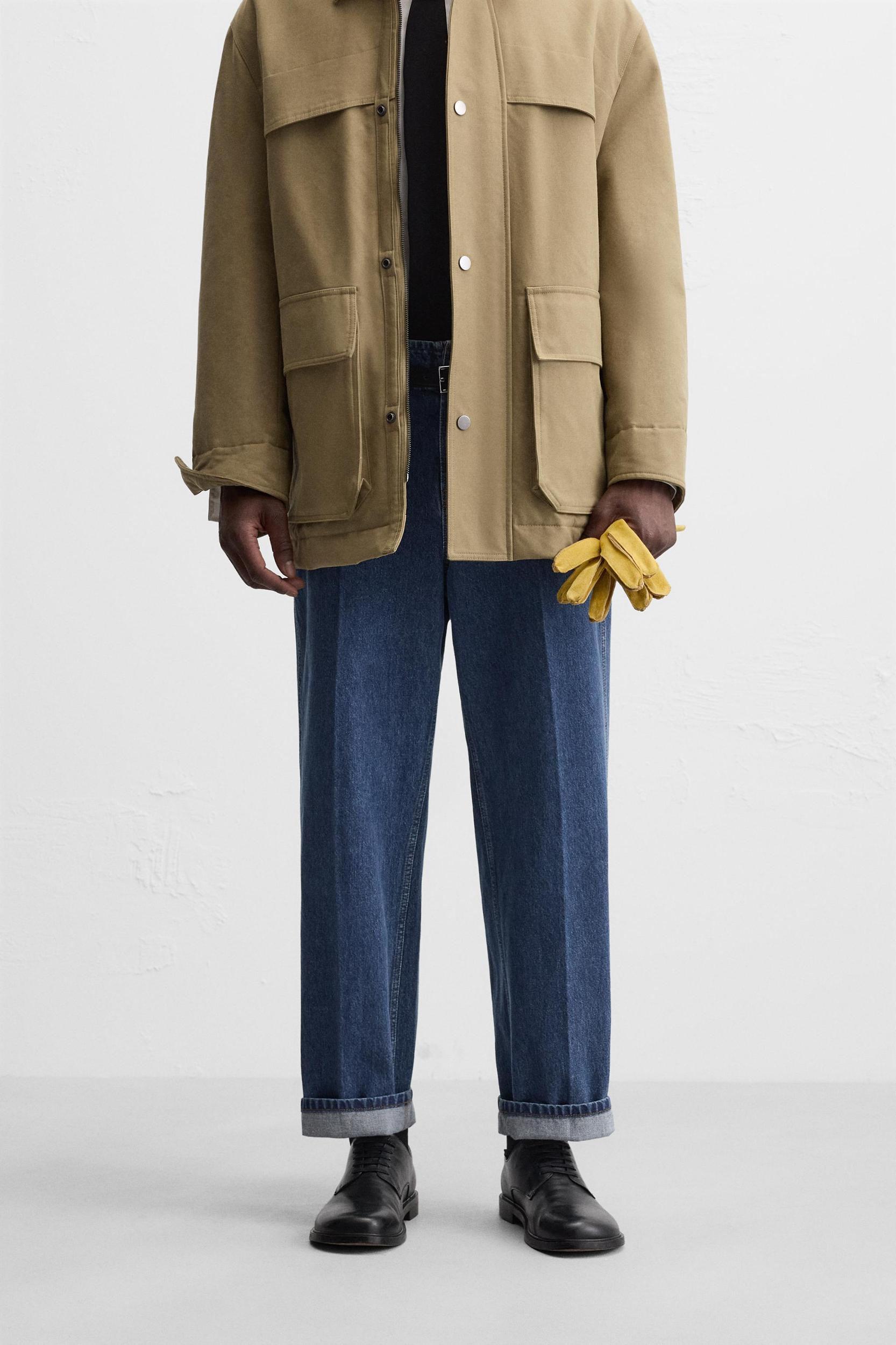 PLEATED STRAIGHT FIT JEANS Product Image