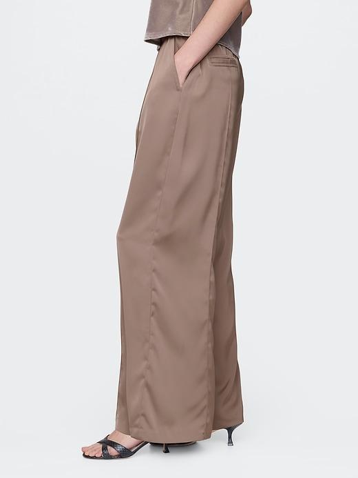 Mid Rise Recycled Satin Seamed Pants Product Image