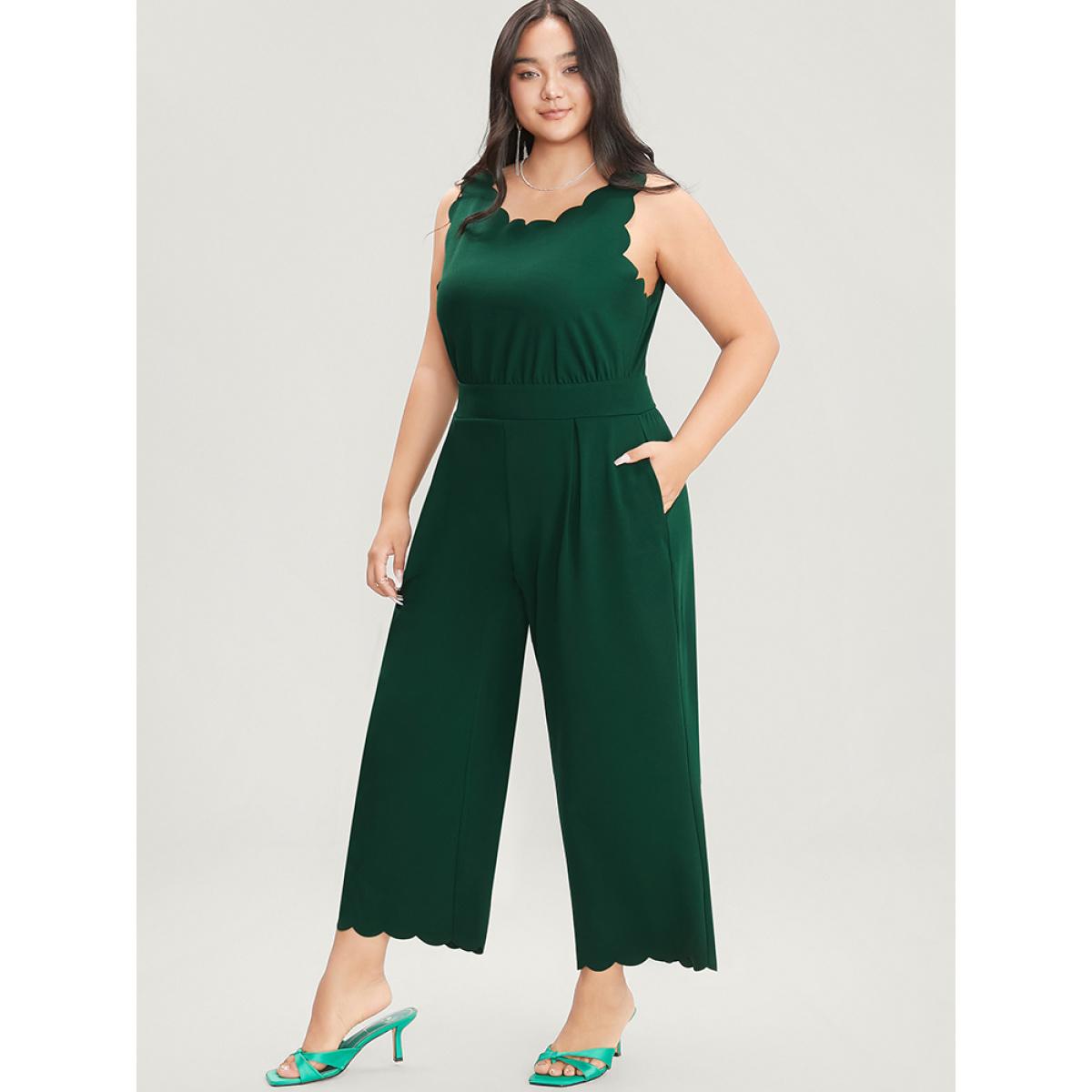 Plus Size Green Solid Sleeveless Pocket Scalloped Trim Jumpsuit Women Glamour Sleeveless Round Neck Party Loose Jumpsuits BloomChic 10/M Product Image