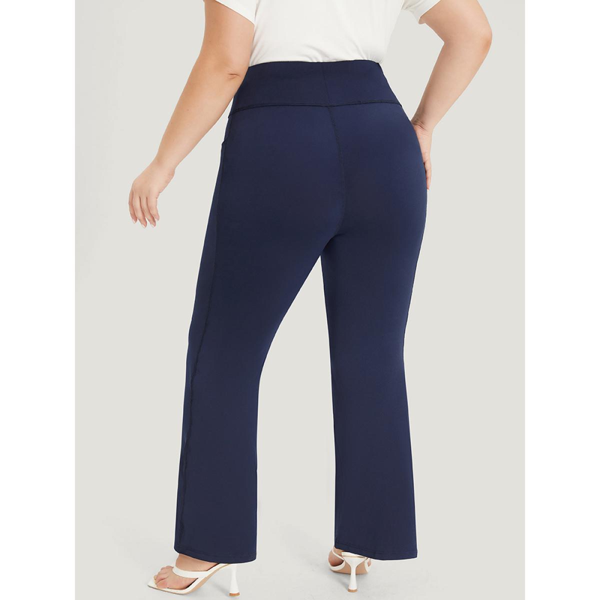 Plus Size Supersoft Essentials Plain Elastic Waist Bootcut Pocket Side Leggings Women Indigo Elegant High stretch Skinny High Rise Dailywear Leggings BloomChic 26/4X Product Image