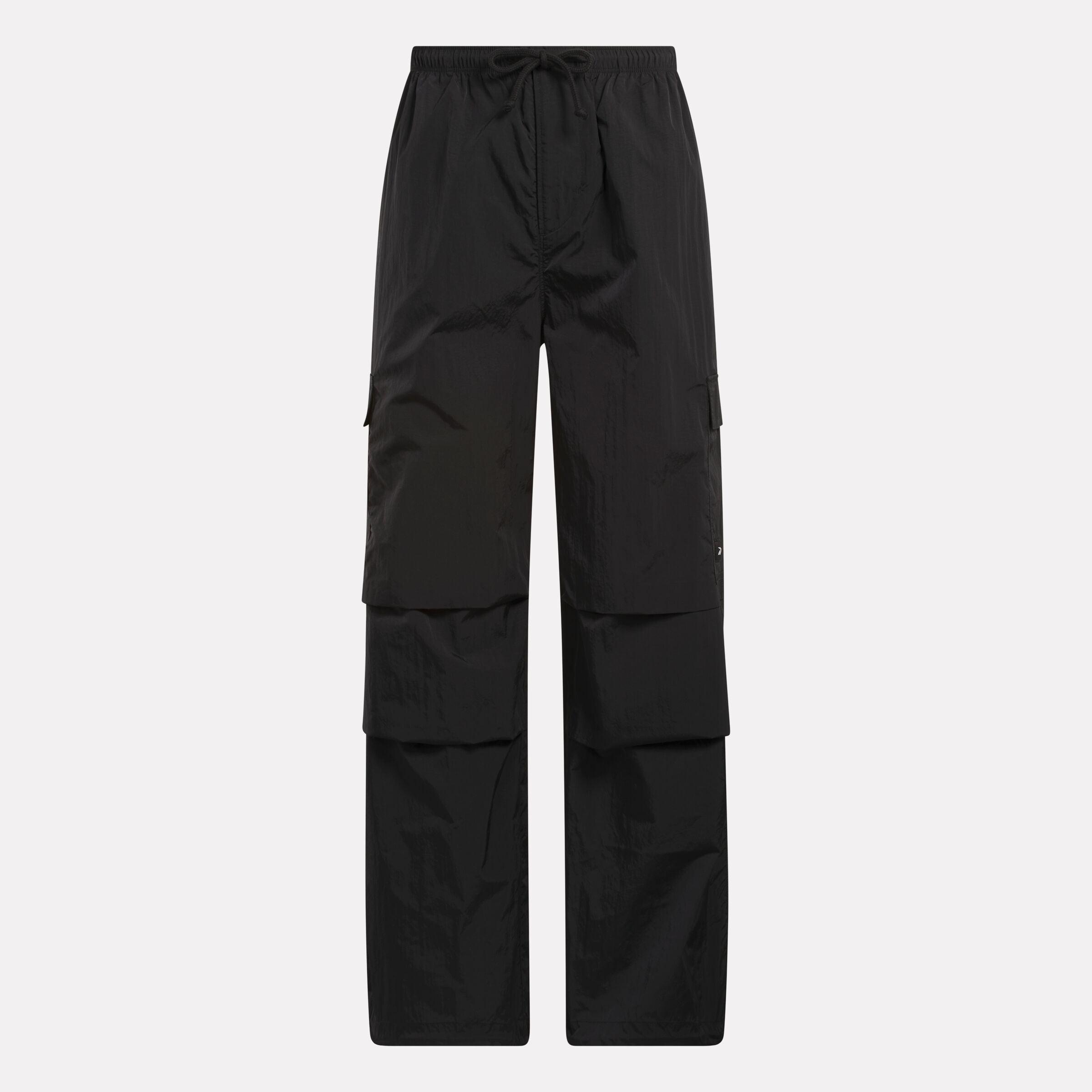 Women's Studio Style Cargo Pants Female Product Image