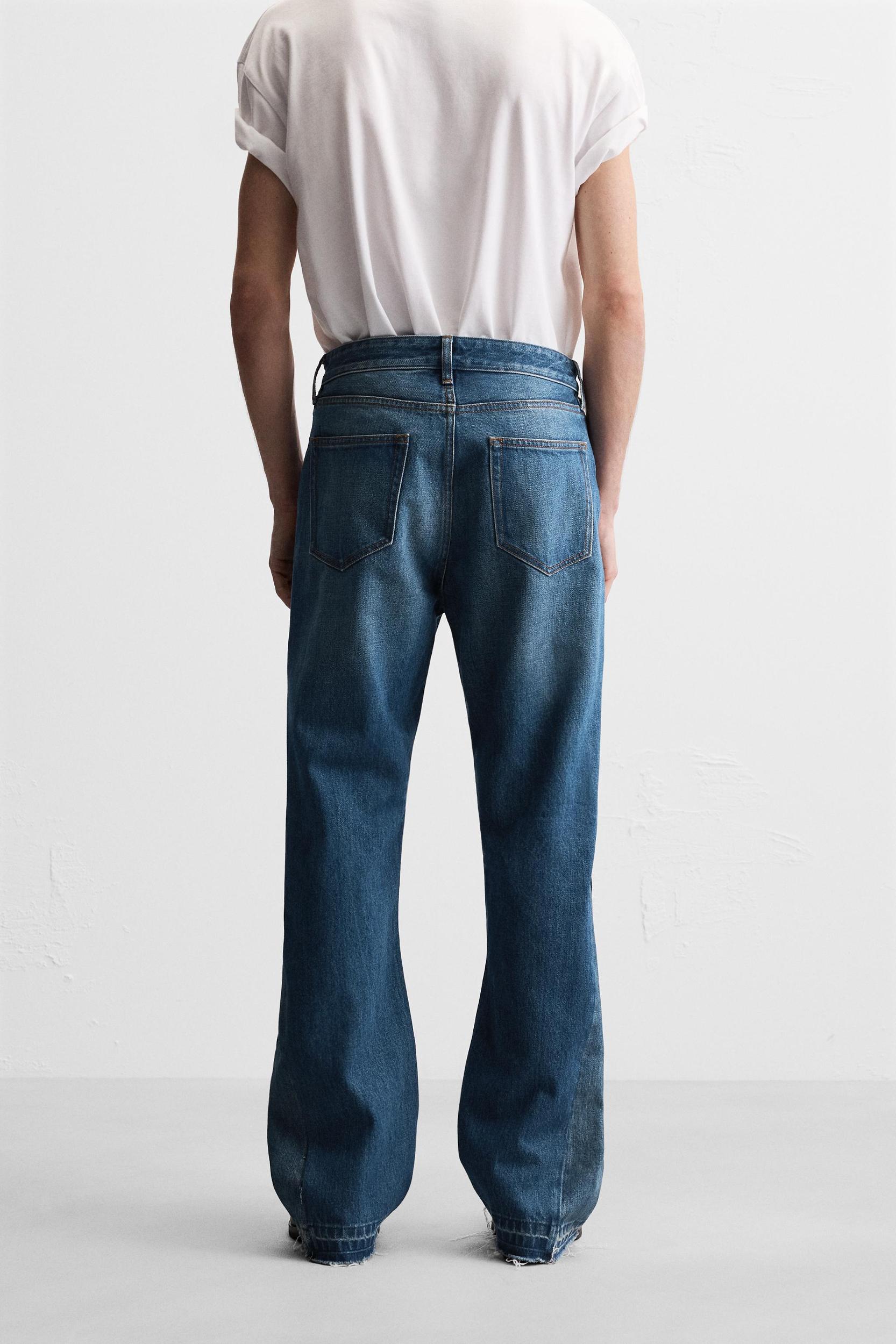 FLARE FIT JEANS Product Image