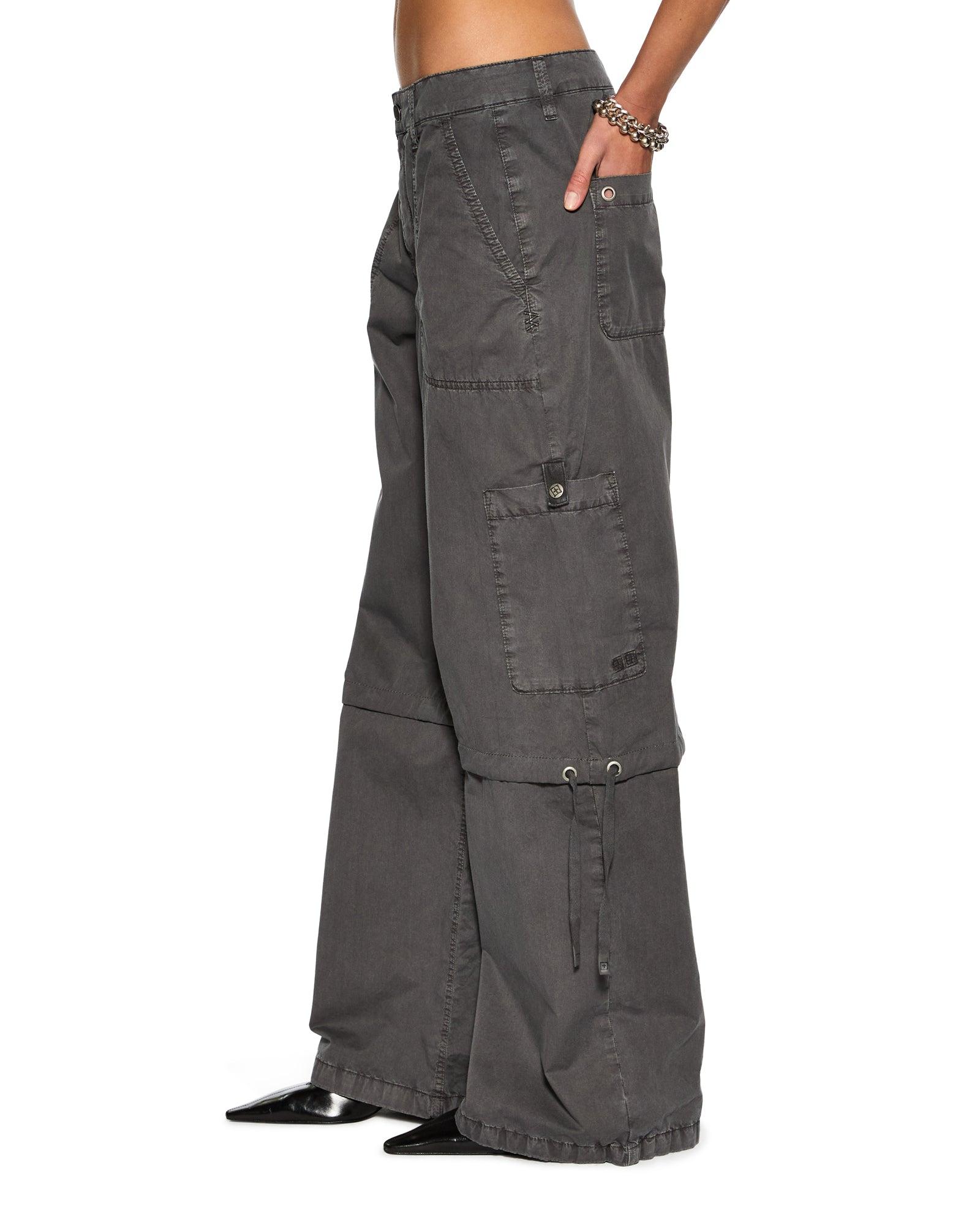 BAGGY CARGO CHARCOAL Female Product Image