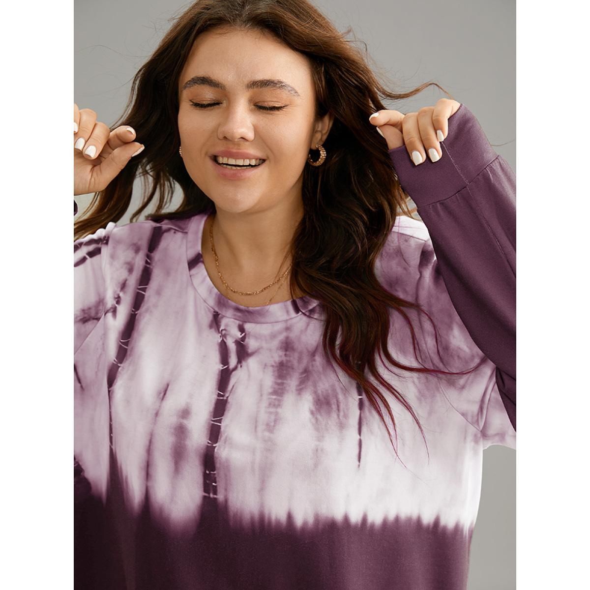 Plus Size Tie Dye Ombre Crew Neck Sweatshirt Women Purple Casual Tie Dye Round Neck Dailywear Sweatshirts BloomChic 12/L Product Image