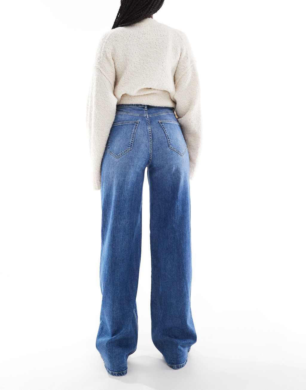 ONLY Hannah extra high rise wide leg jeans in mid blue wash Product Image