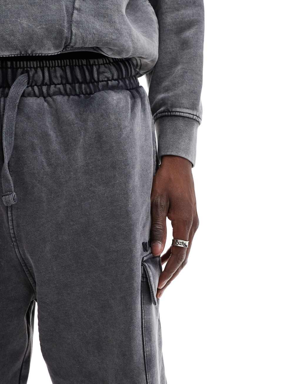 Nicce washed cargo sweatpants in gray - part of a set  Product Image