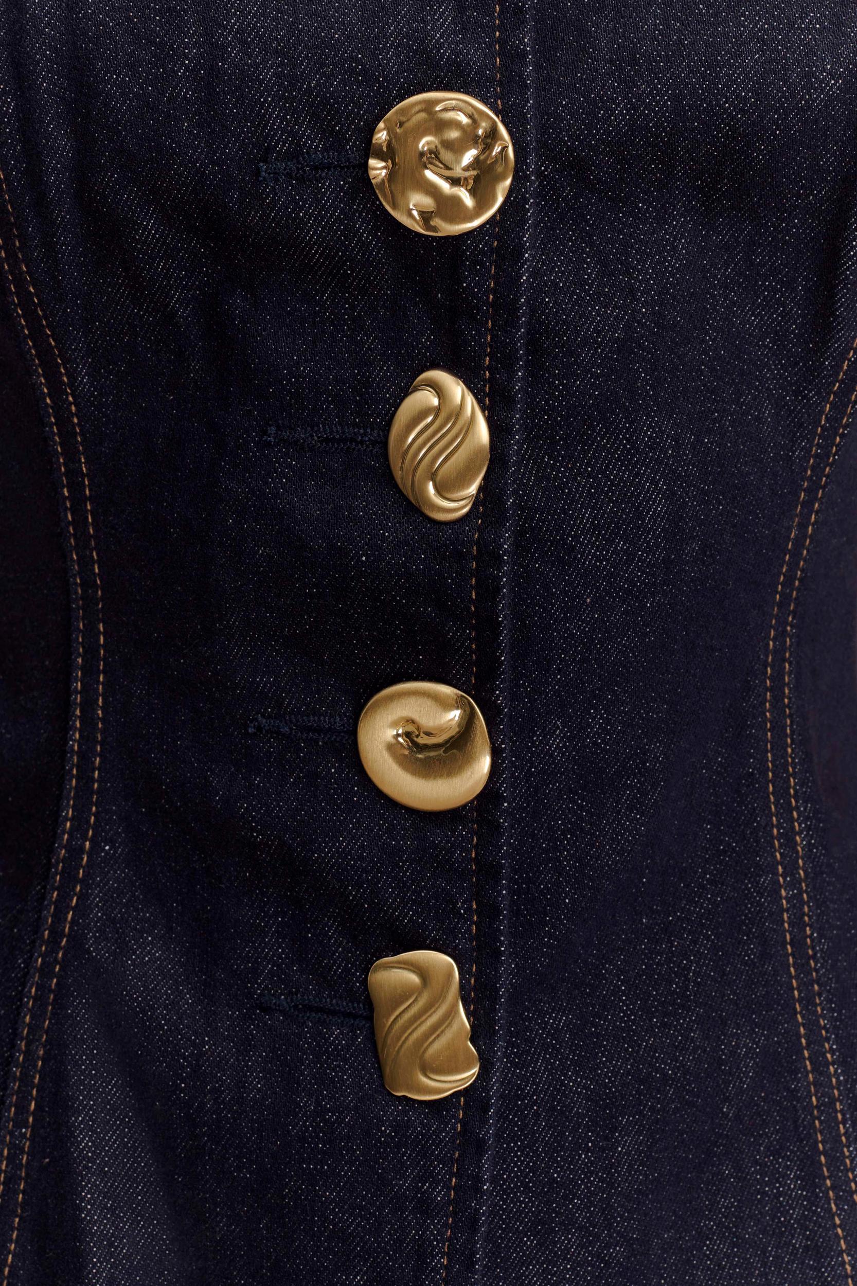 Neve Sleeveless Buttoned Denim Top - Washed Indigo Blue Product Image