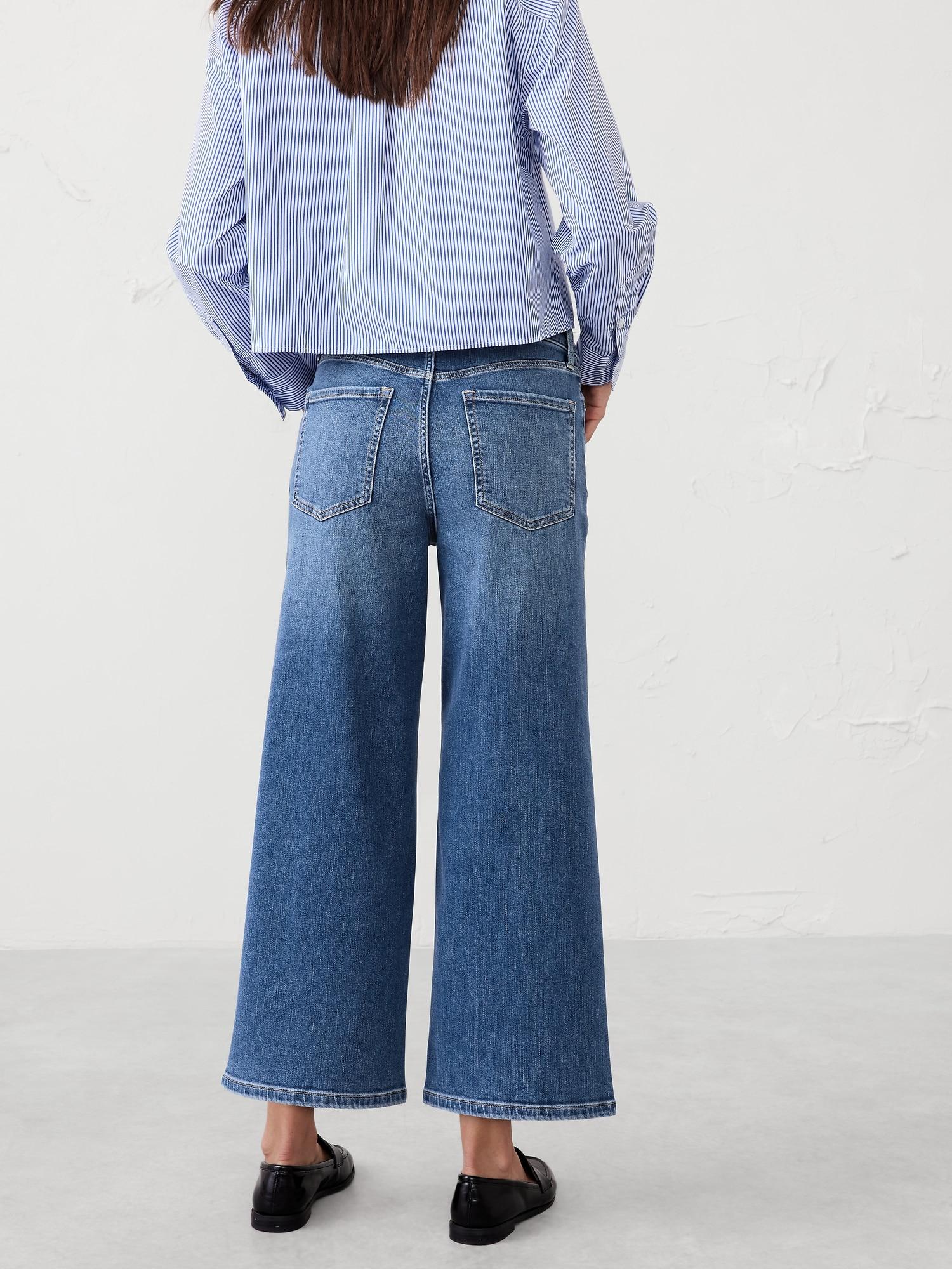 Wide-Leg High-Rise Patch Pocket Cropped Jean Product Image