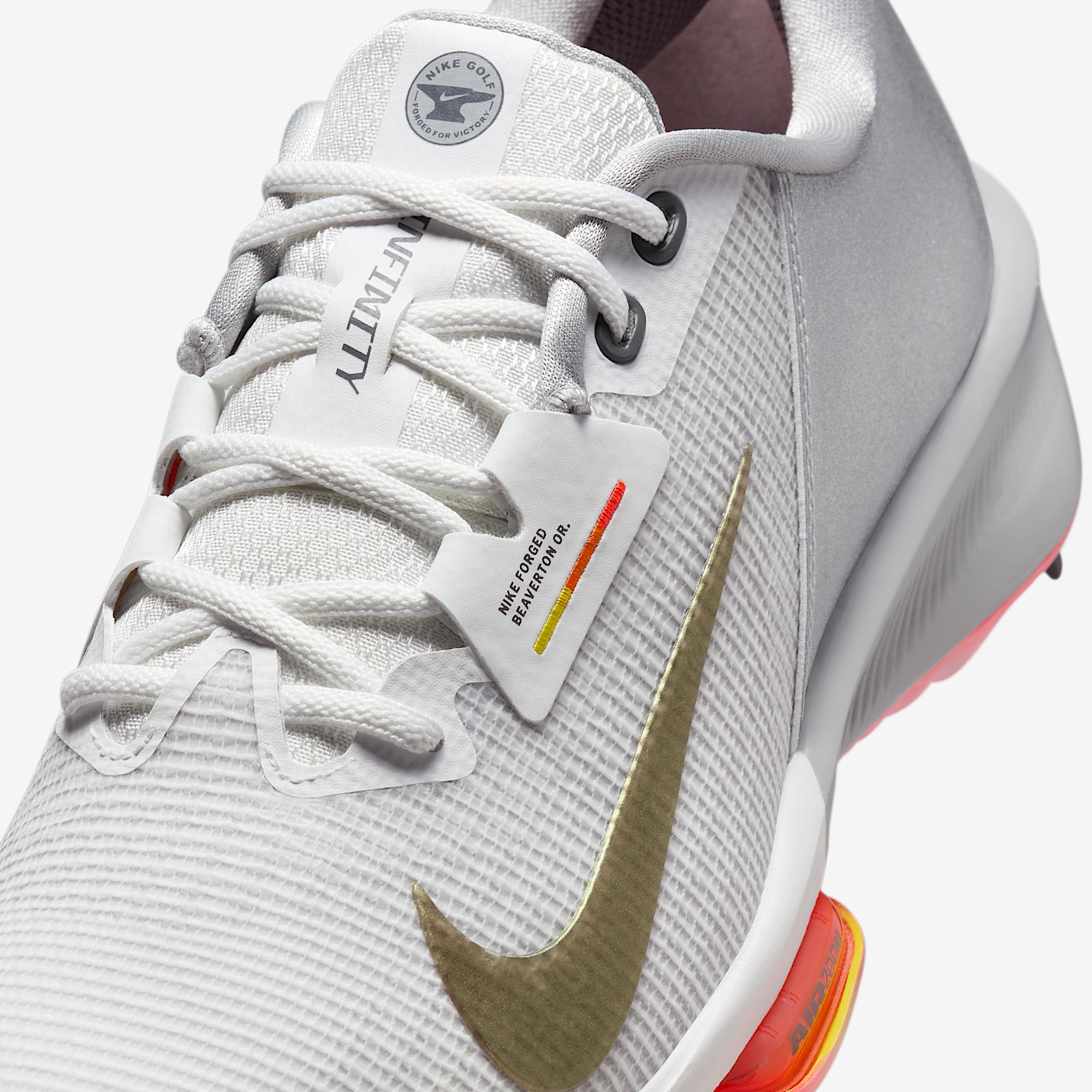 Nike Men's Infinity Tour 2 Golf Shoes Product Image