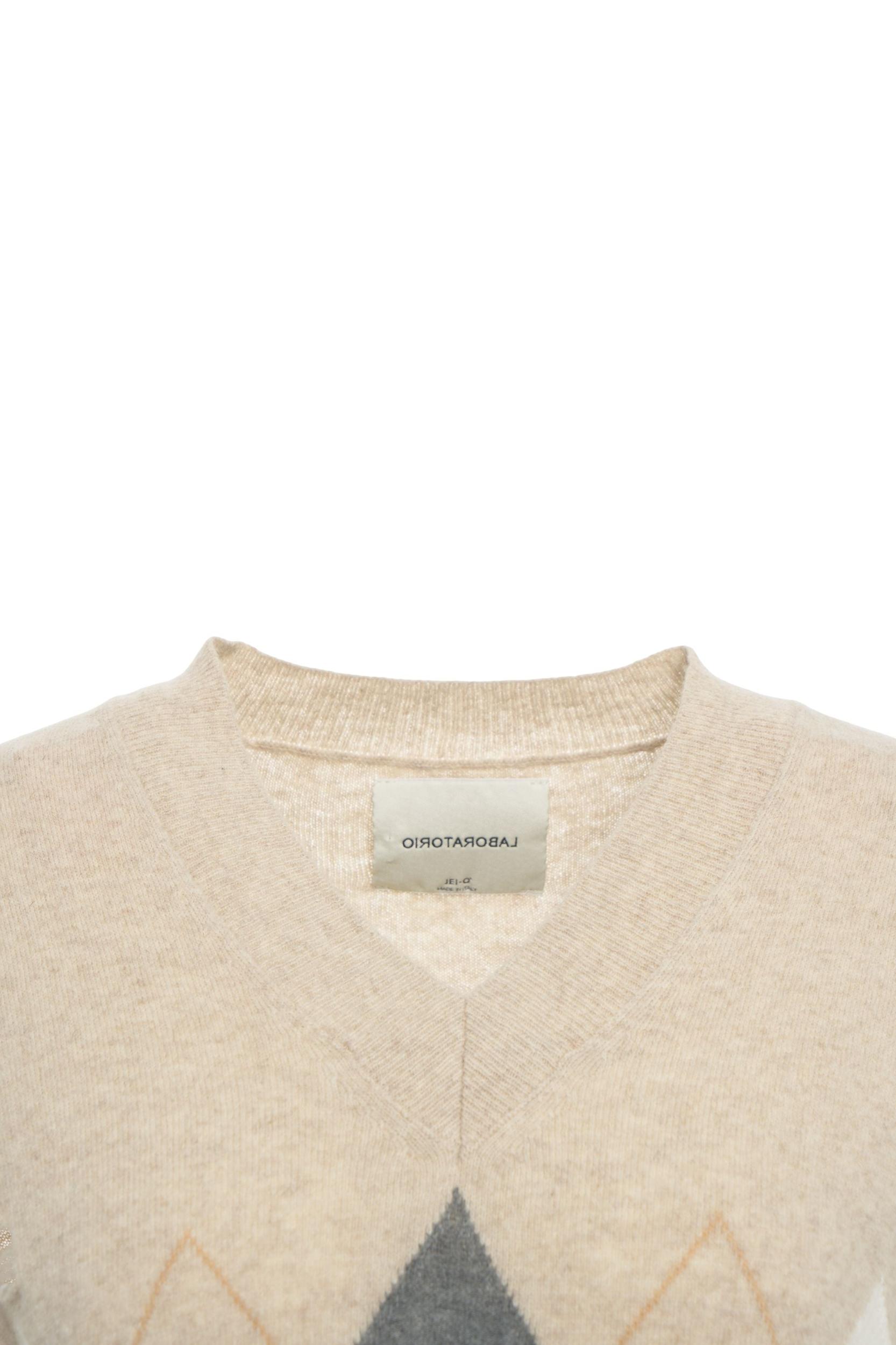 Knit vest with diamond pattern Product Image