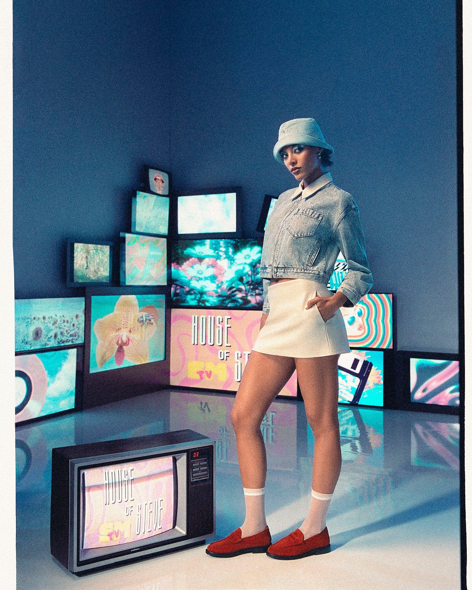 MADISON RED SUEDE Female Product Image