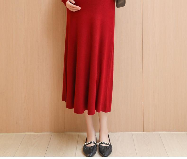 Maternity Long-Sleeve Square Neck Plain Midi Sheath Dress Product Image