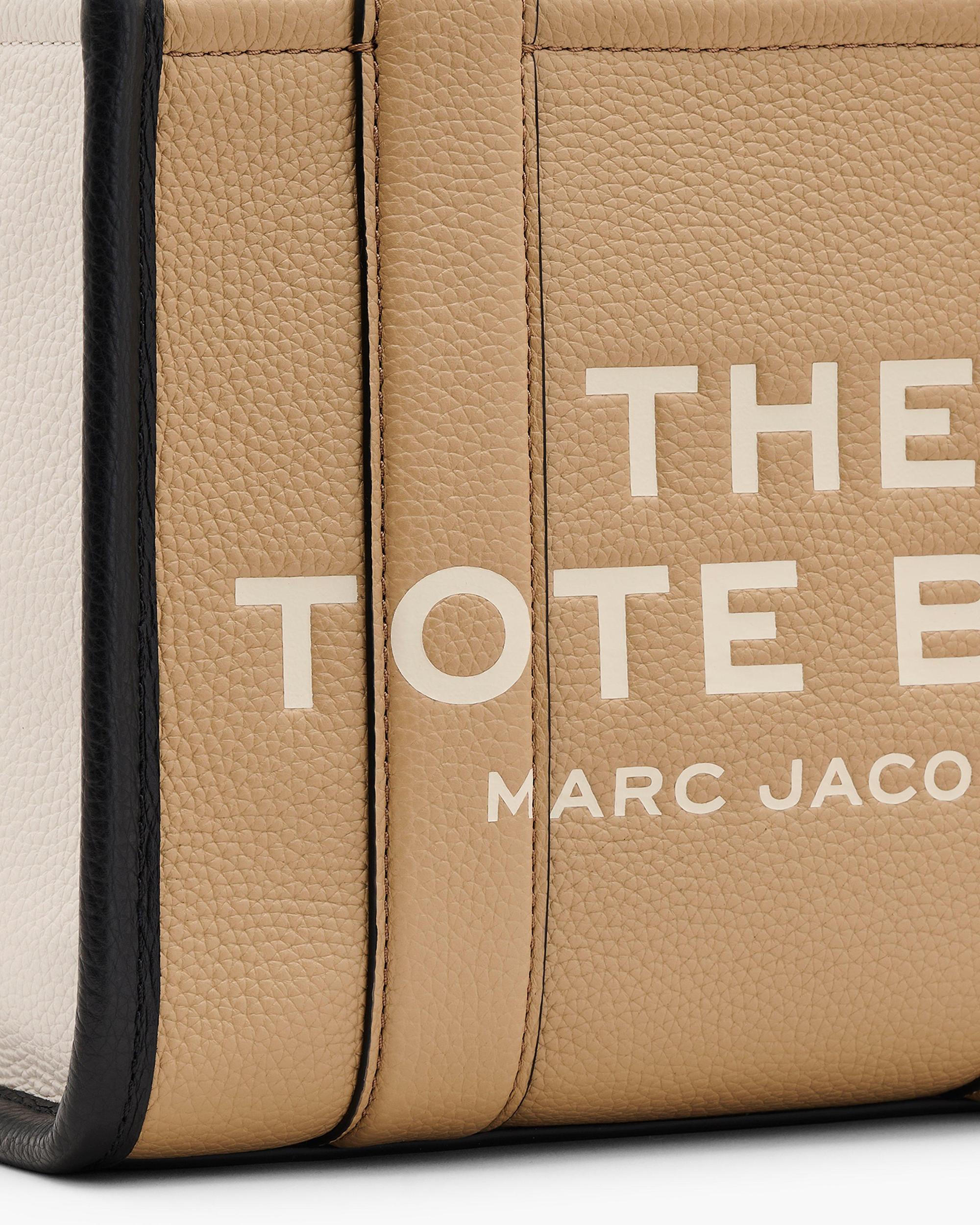 The Canvas Medium Tote Bag Product Image