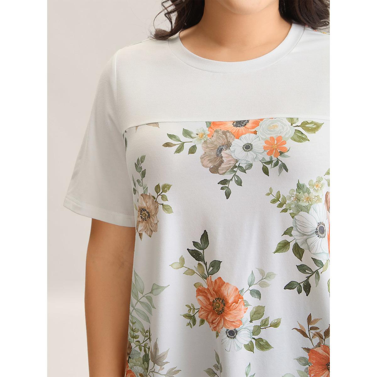 Plus Size Floral Print Spliced Stretchy T-Shirt WhiteSmoke Women Contrast Natural Flowers Round Neck Everyday-Elegant T-shirts BloomChic 12/L Product Image